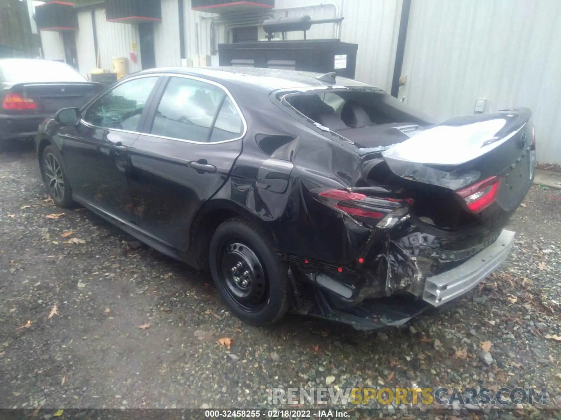 3 Photograph of a damaged car 4T1G11AKXNU498723 TOYOTA CAMRY 2022