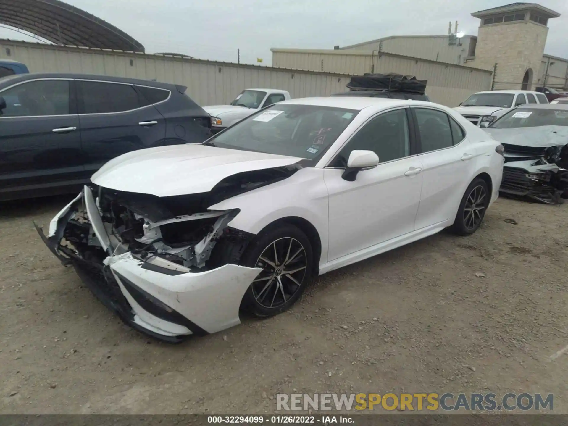 2 Photograph of a damaged car 4T1G11AKXNU619007 TOYOTA CAMRY 2022