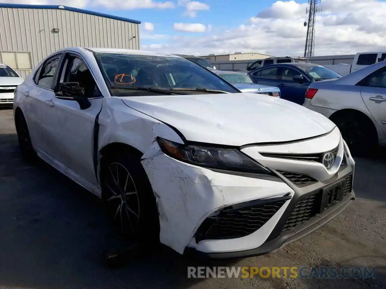 1 Photograph of a damaged car 4T1G11AKXNU623414 TOYOTA CAMRY 2022