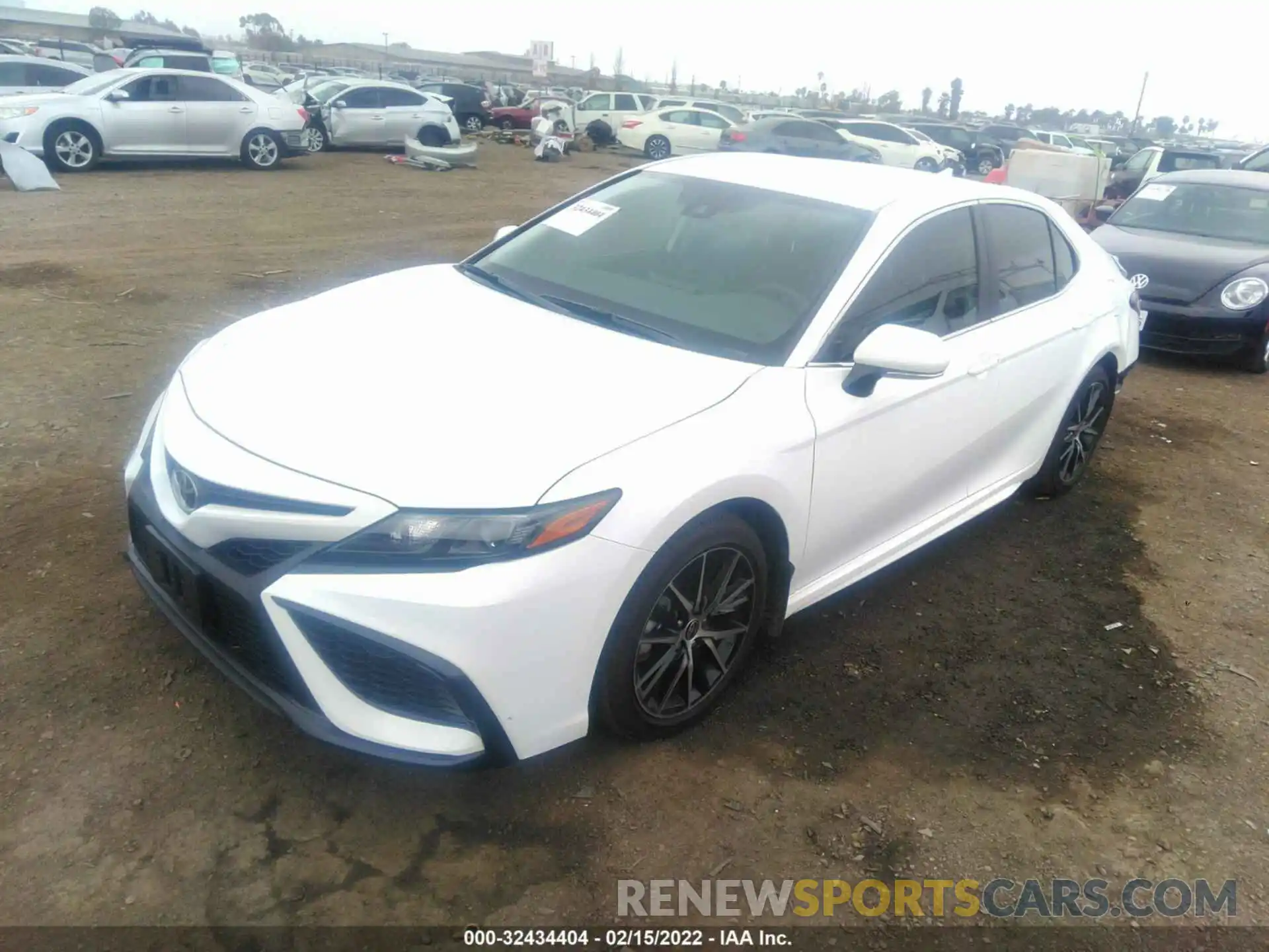 2 Photograph of a damaged car 4T1G11AKXNU626619 TOYOTA CAMRY 2022