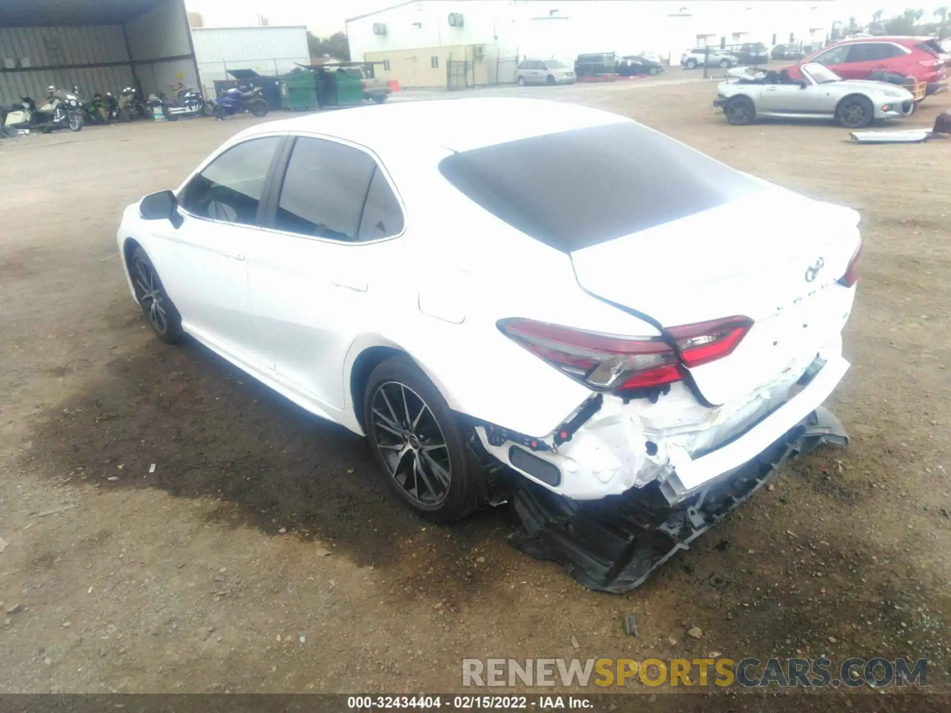 3 Photograph of a damaged car 4T1G11AKXNU626619 TOYOTA CAMRY 2022