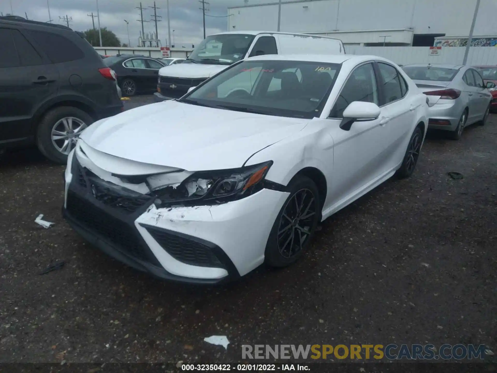 2 Photograph of a damaged car 4T1G11AKXNU629763 TOYOTA CAMRY 2022