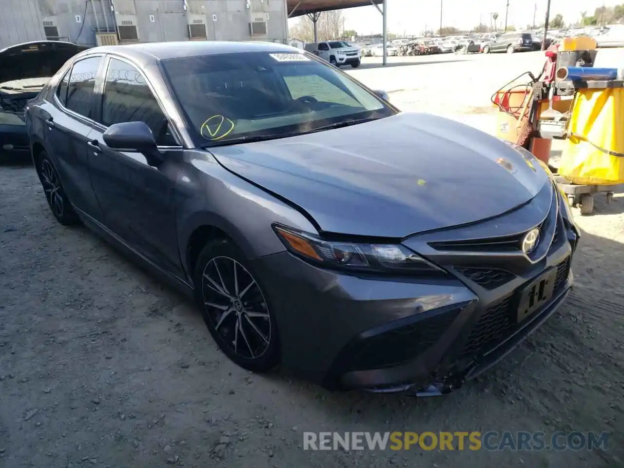 1 Photograph of a damaged car 4T1G11AKXNU631268 TOYOTA CAMRY 2022