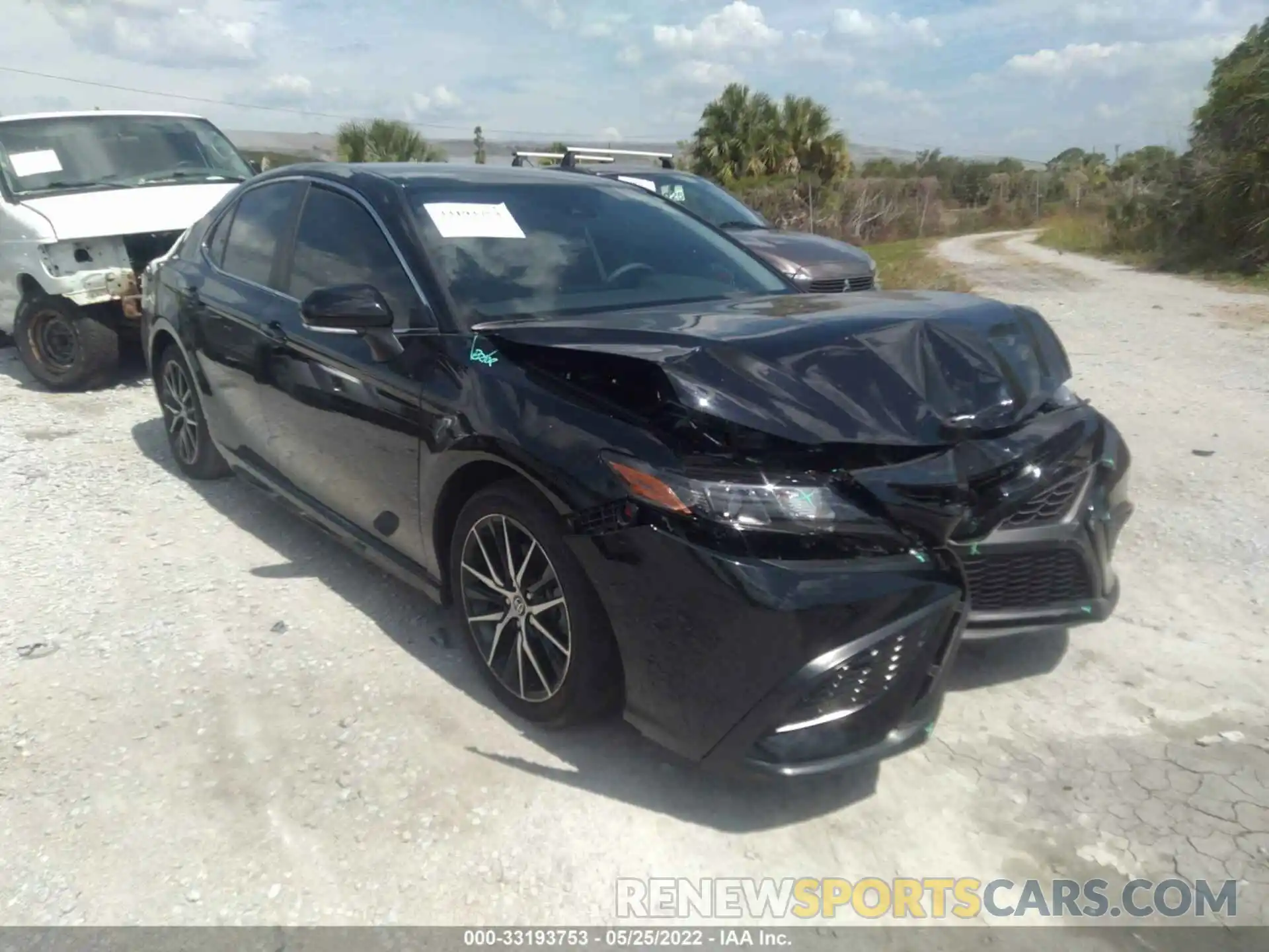 1 Photograph of a damaged car 4T1G11AKXNU640200 TOYOTA CAMRY 2022