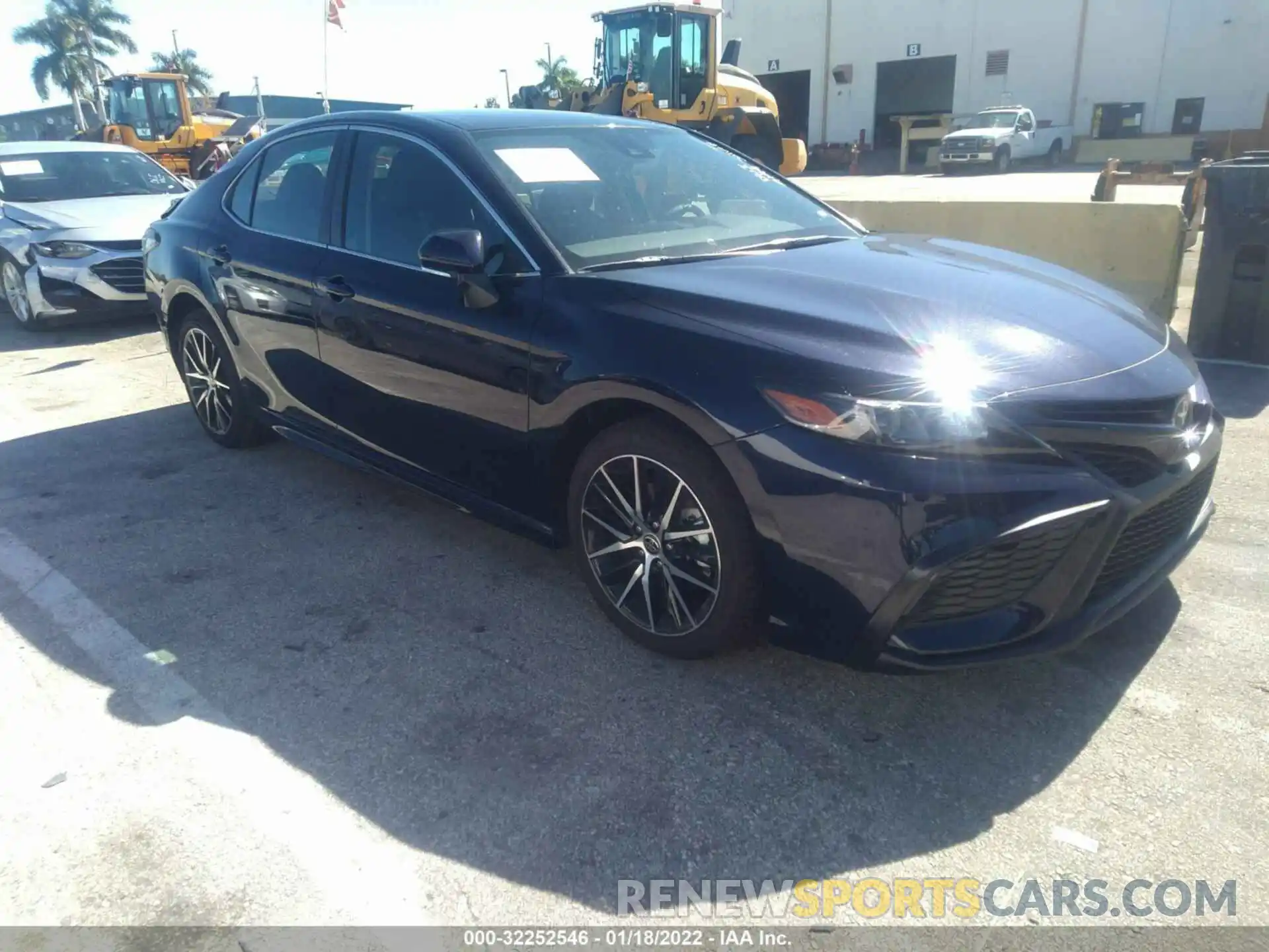 1 Photograph of a damaged car 4T1G11AKXNU644232 TOYOTA CAMRY 2022