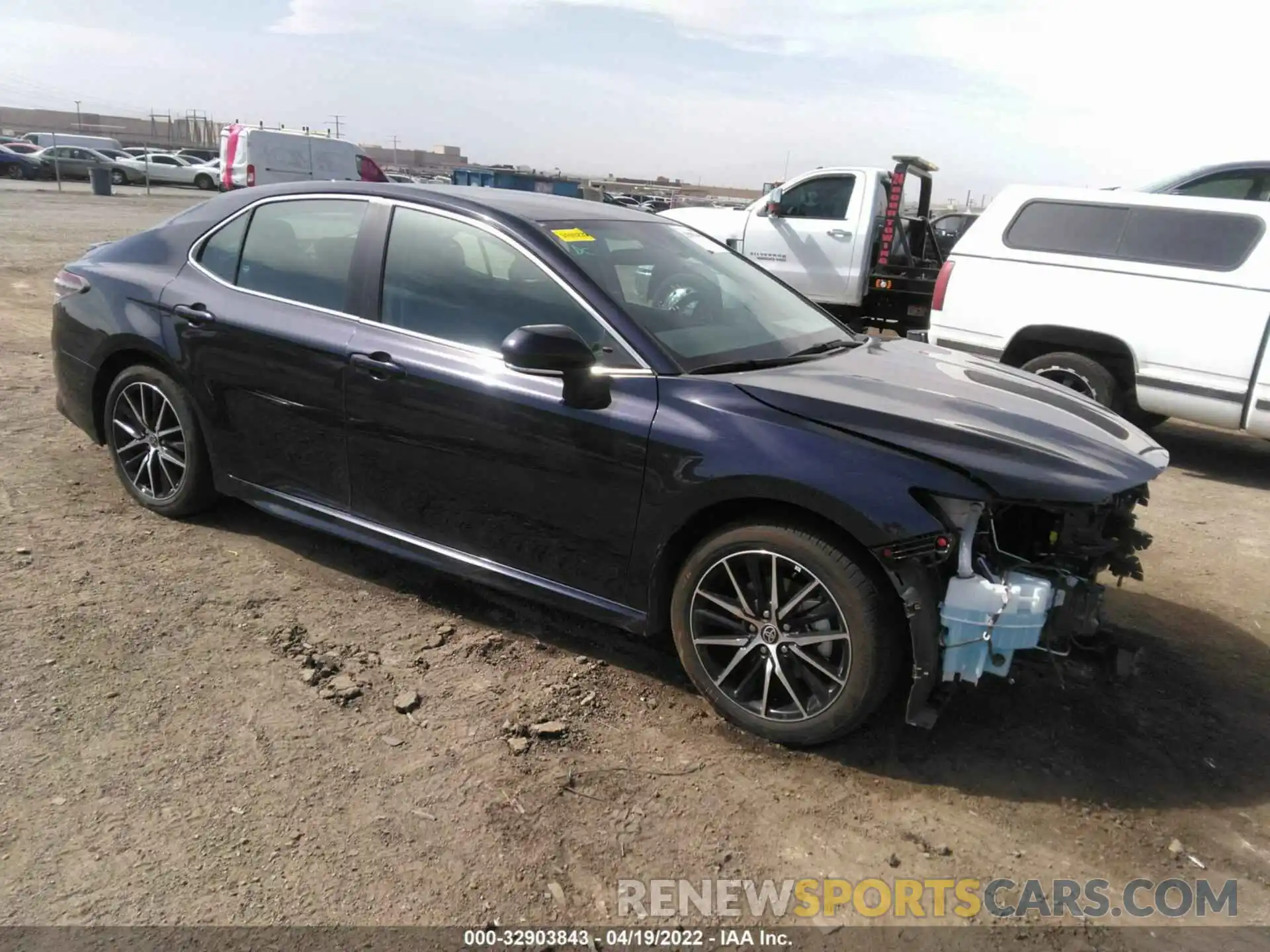 1 Photograph of a damaged car 4T1G11AKXNU645820 TOYOTA CAMRY 2022