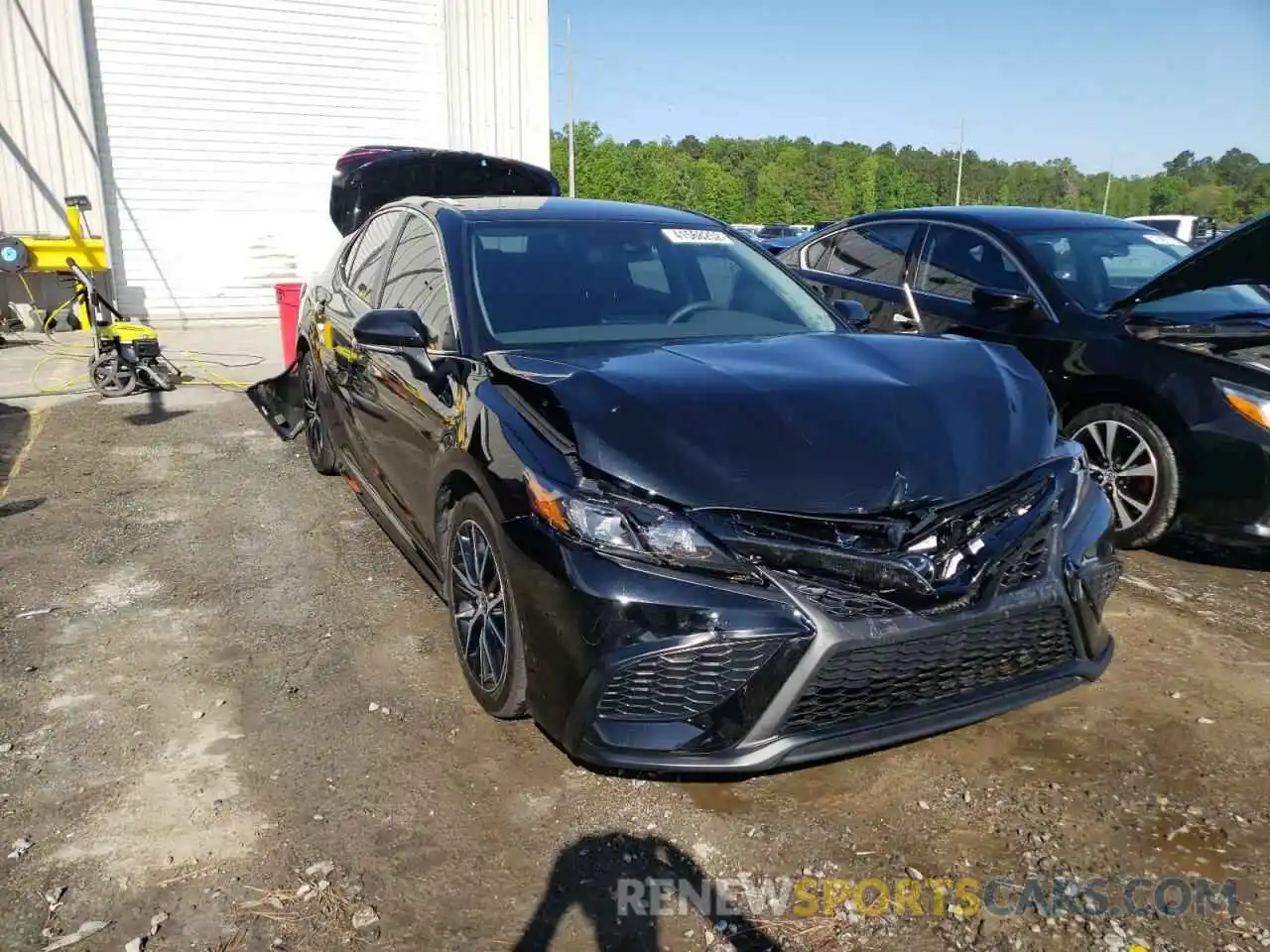 1 Photograph of a damaged car 4T1G11AKXNU651004 TOYOTA CAMRY 2022