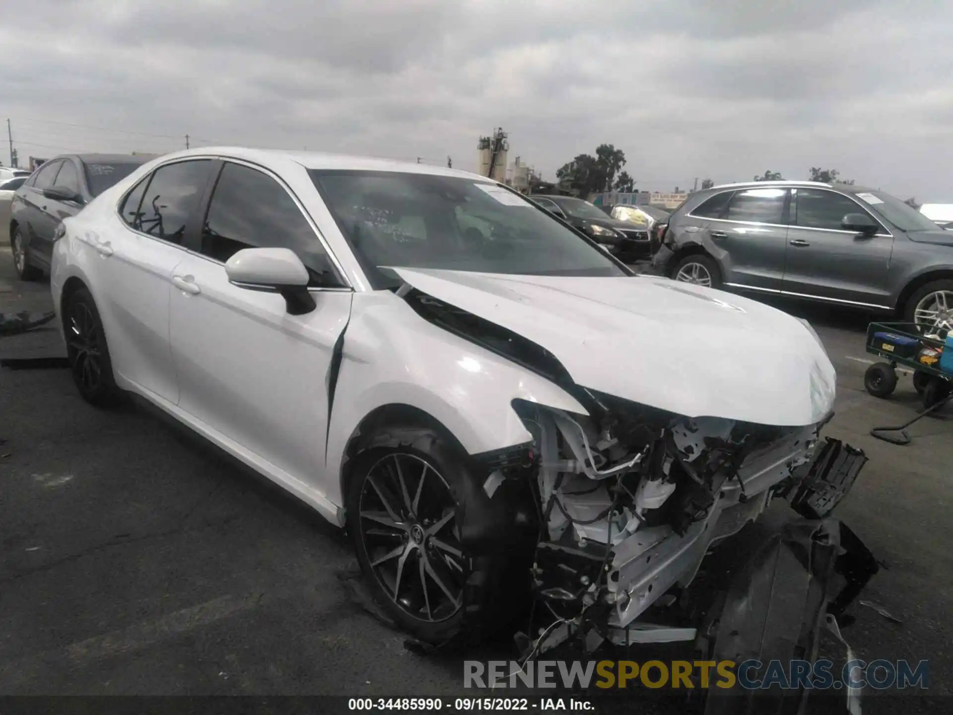 1 Photograph of a damaged car 4T1G11AKXNU657353 TOYOTA CAMRY 2022