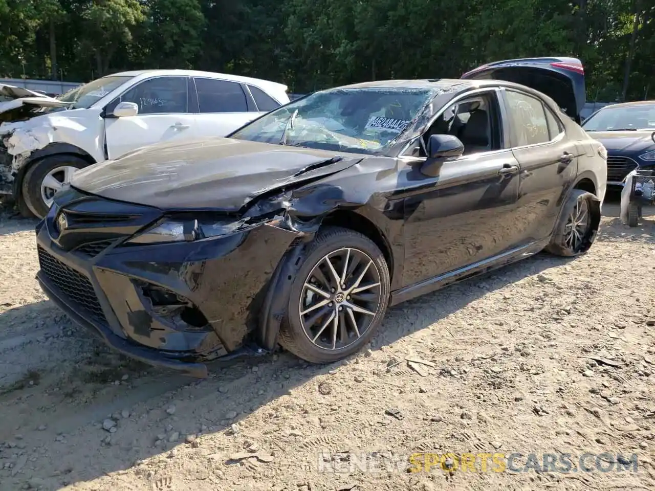 2 Photograph of a damaged car 4T1G11AKXNU658566 TOYOTA CAMRY 2022