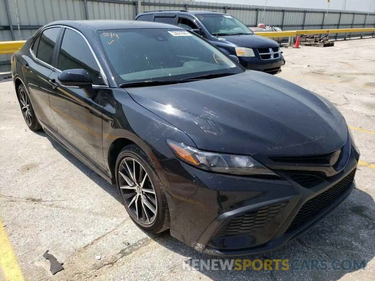 1 Photograph of a damaged car 4T1G11AKXNU658888 TOYOTA CAMRY 2022