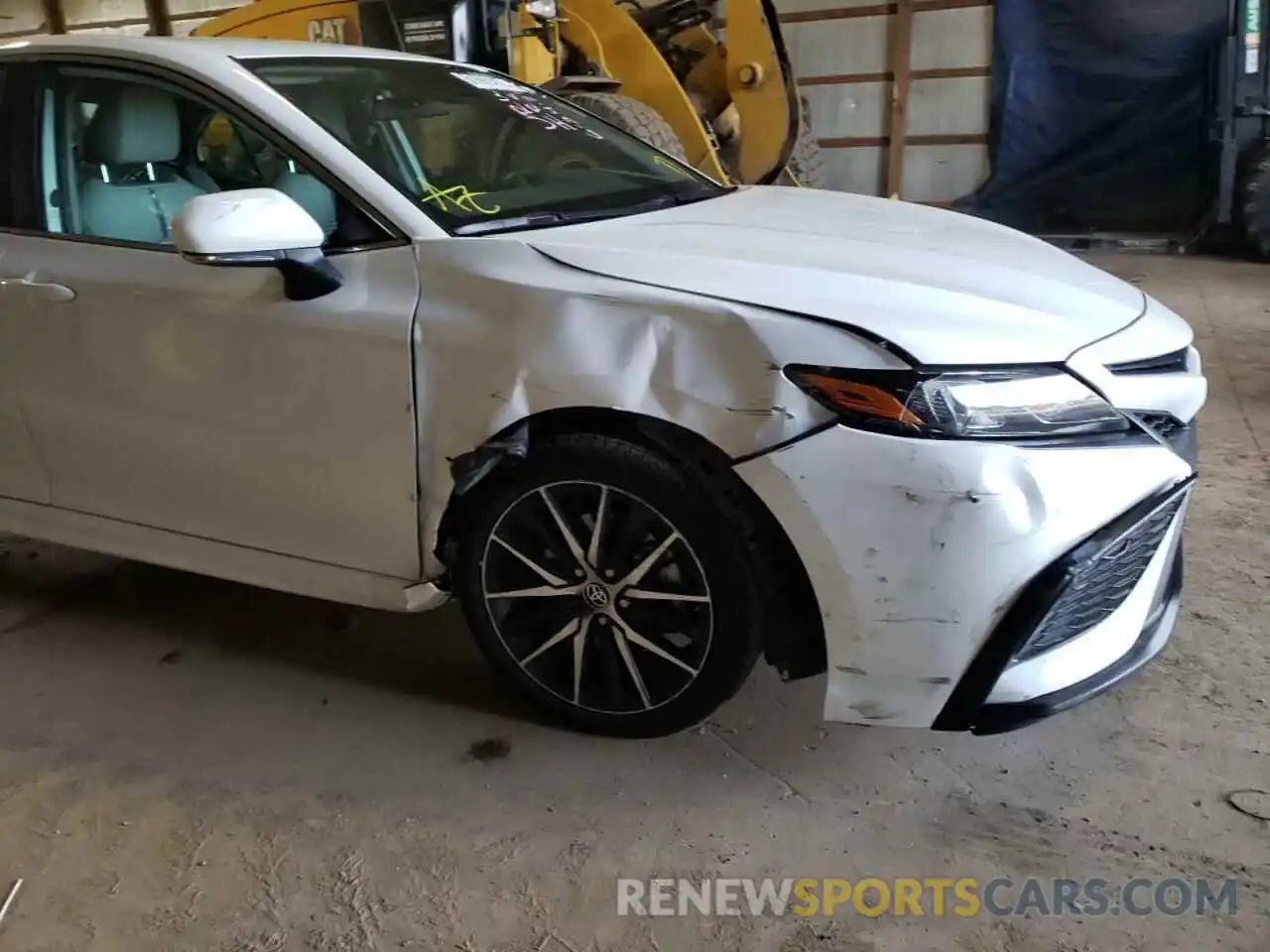 9 Photograph of a damaged car 4T1G11AKXNU669910 TOYOTA CAMRY 2022