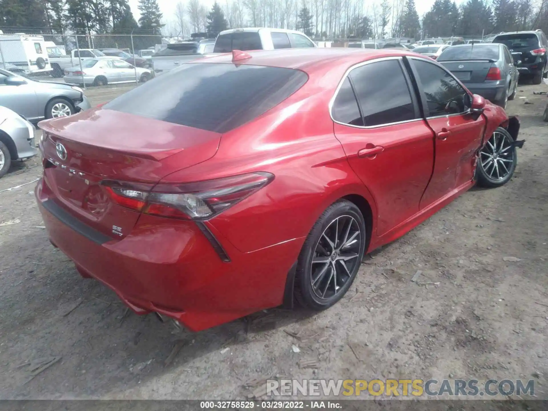 4 Фотография поврежденного автомобиля 4T1G11BK0NU056595 TOYOTA CAMRY 2022