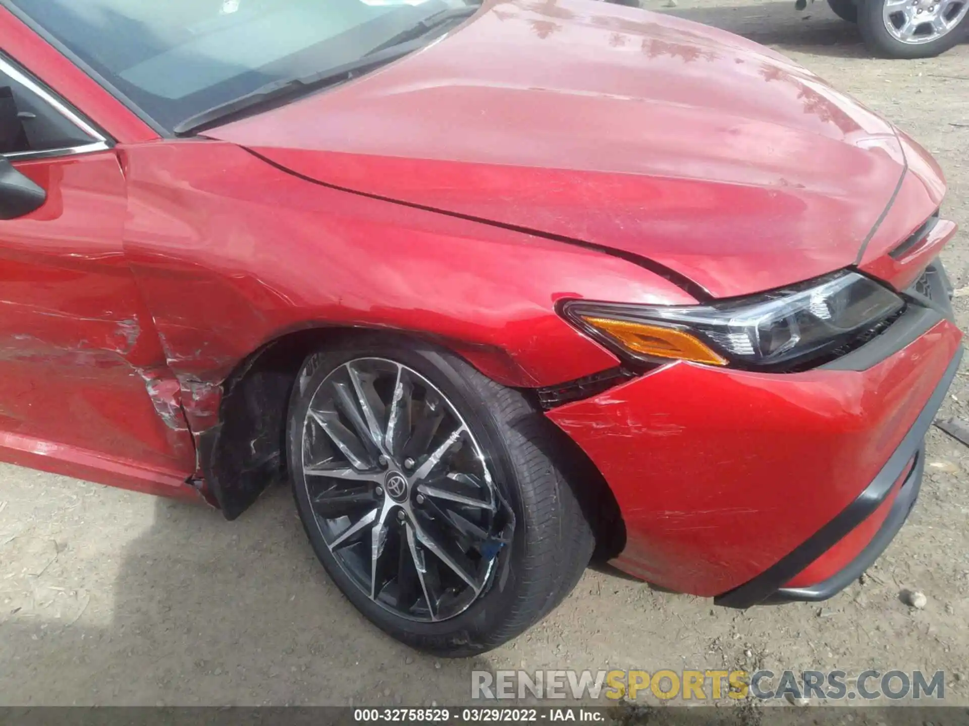 6 Photograph of a damaged car 4T1G11BK0NU056595 TOYOTA CAMRY 2022