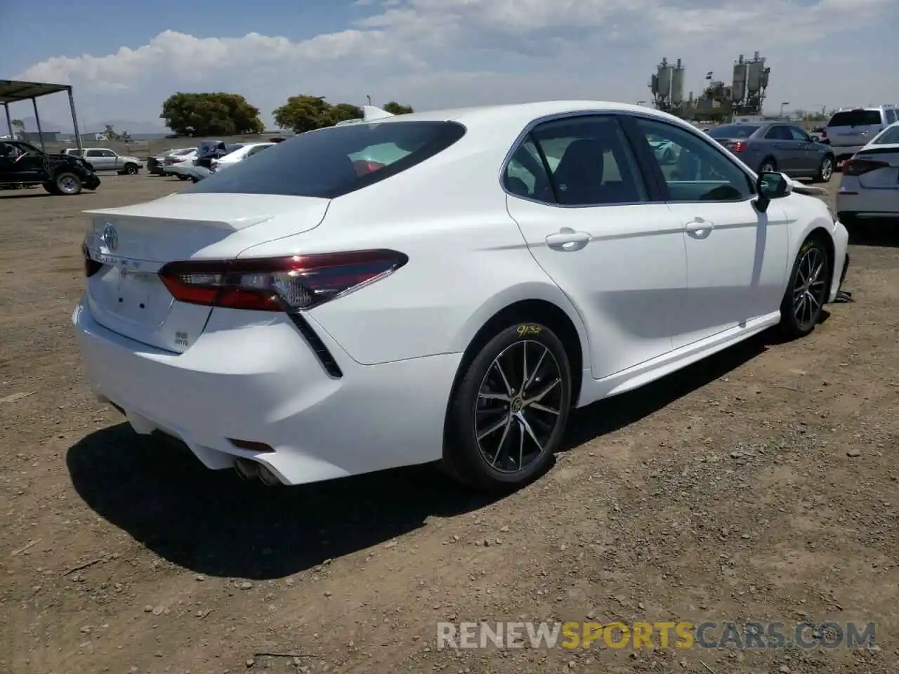 4 Photograph of a damaged car 4T1G11BK1NU059568 TOYOTA CAMRY 2022