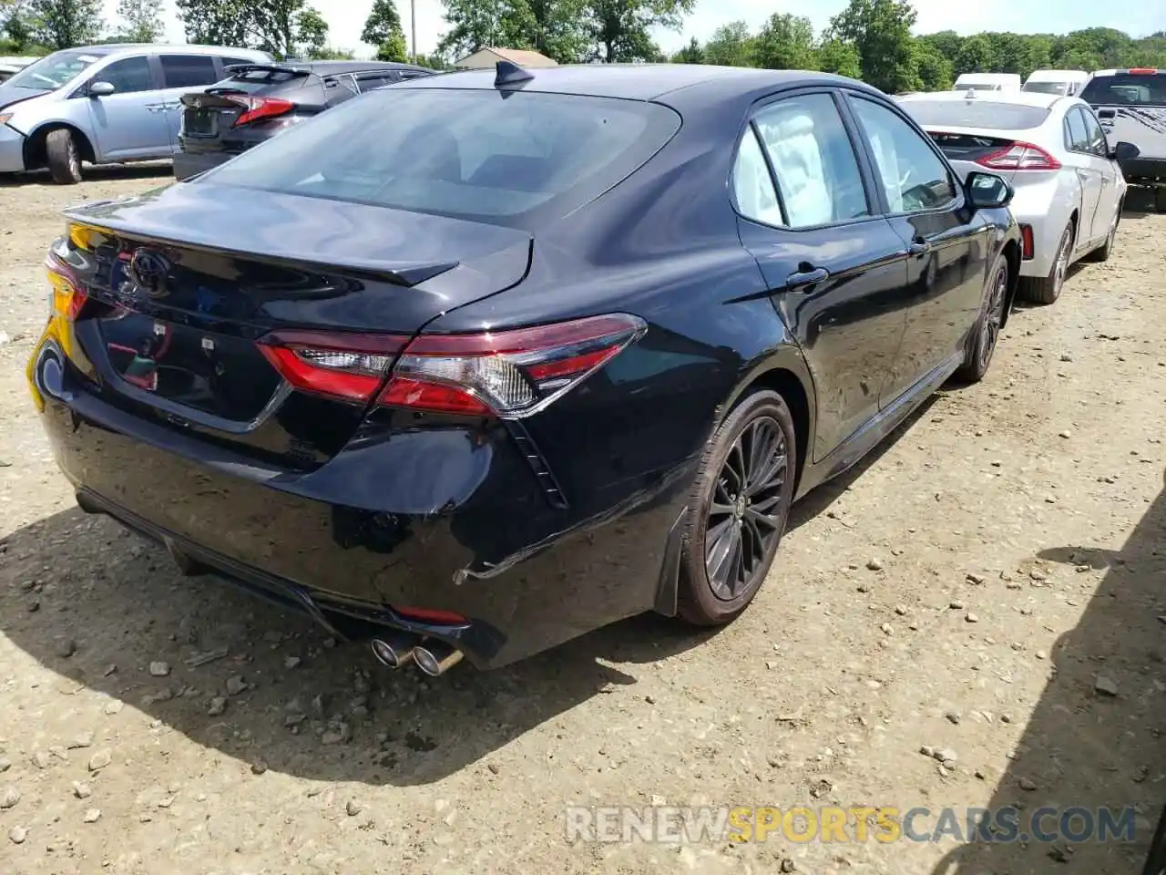 4 Photograph of a damaged car 4T1G11BK2NU063385 TOYOTA CAMRY 2022