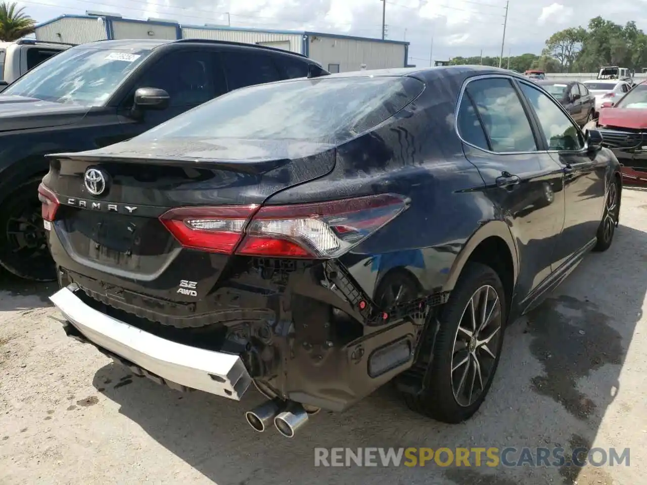 4 Photograph of a damaged car 4T1G11BK4NU053988 TOYOTA CAMRY 2022