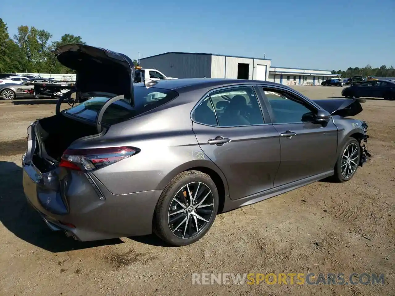 4 Photograph of a damaged car 4T1G11BK4NU069835 TOYOTA CAMRY 2022