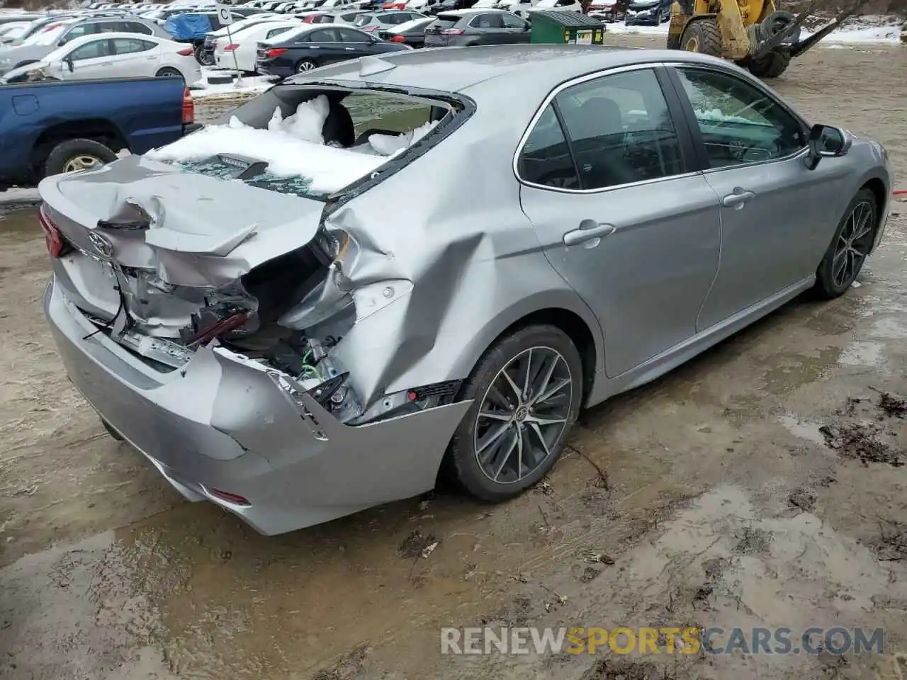 3 Photograph of a damaged car 4T1G11BK5NU063204 TOYOTA CAMRY 2022