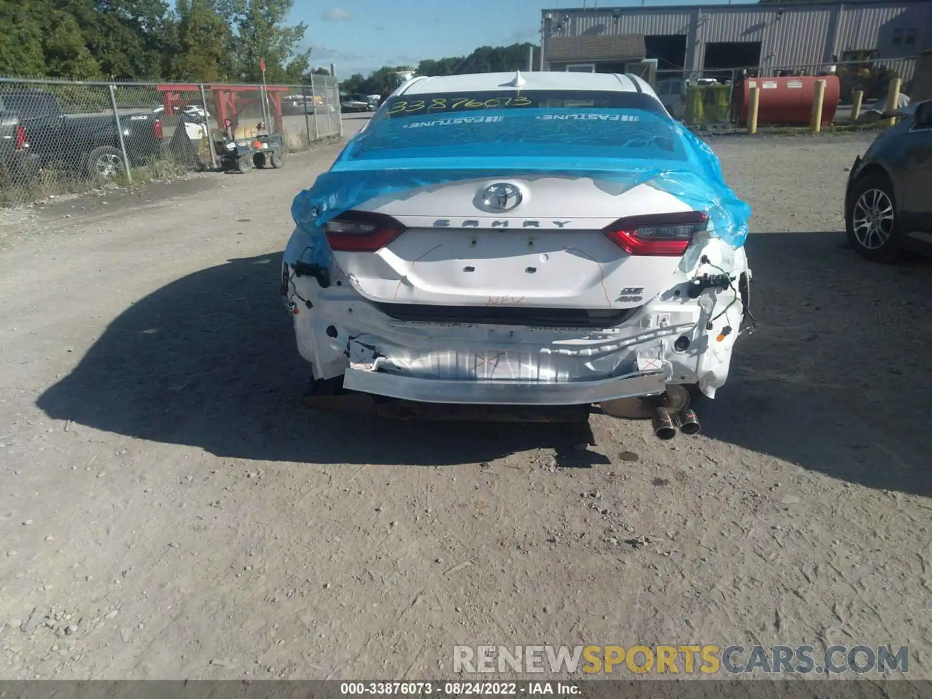 6 Photograph of a damaged car 4T1G11BK6NU063566 TOYOTA CAMRY 2022