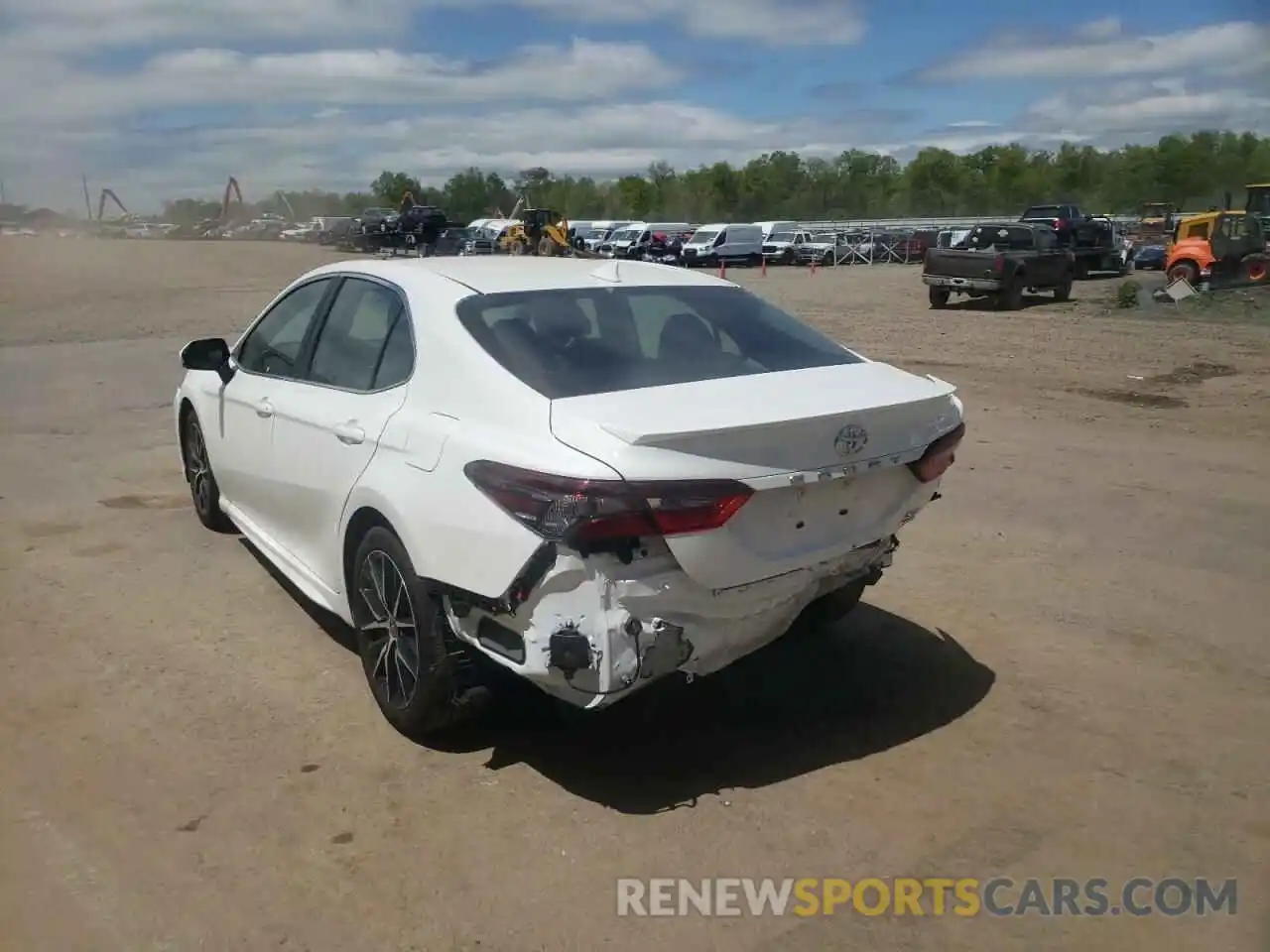 3 Photograph of a damaged car 4T1G11BK8NU057607 TOYOTA CAMRY 2022