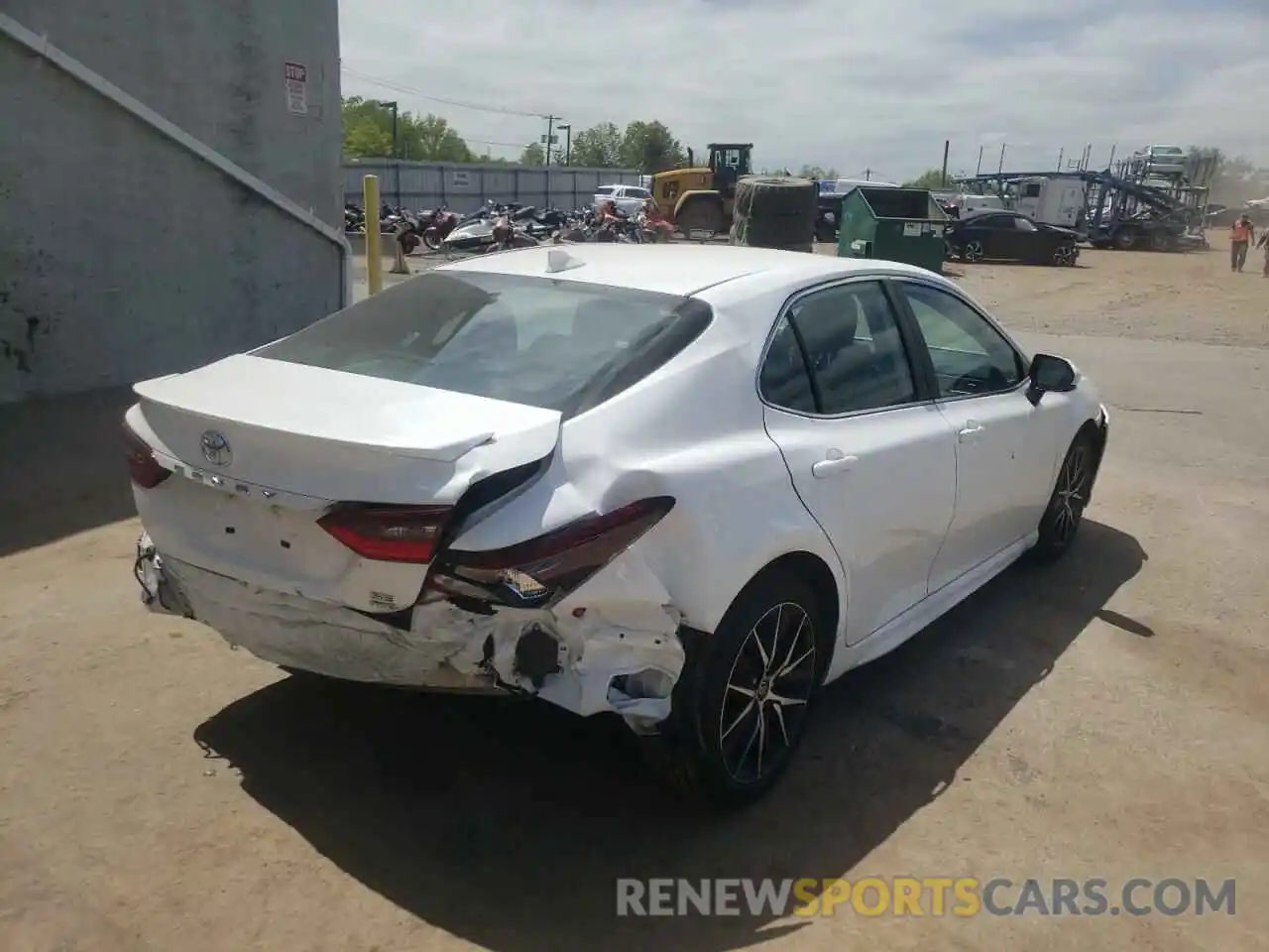 4 Photograph of a damaged car 4T1G11BK8NU057607 TOYOTA CAMRY 2022