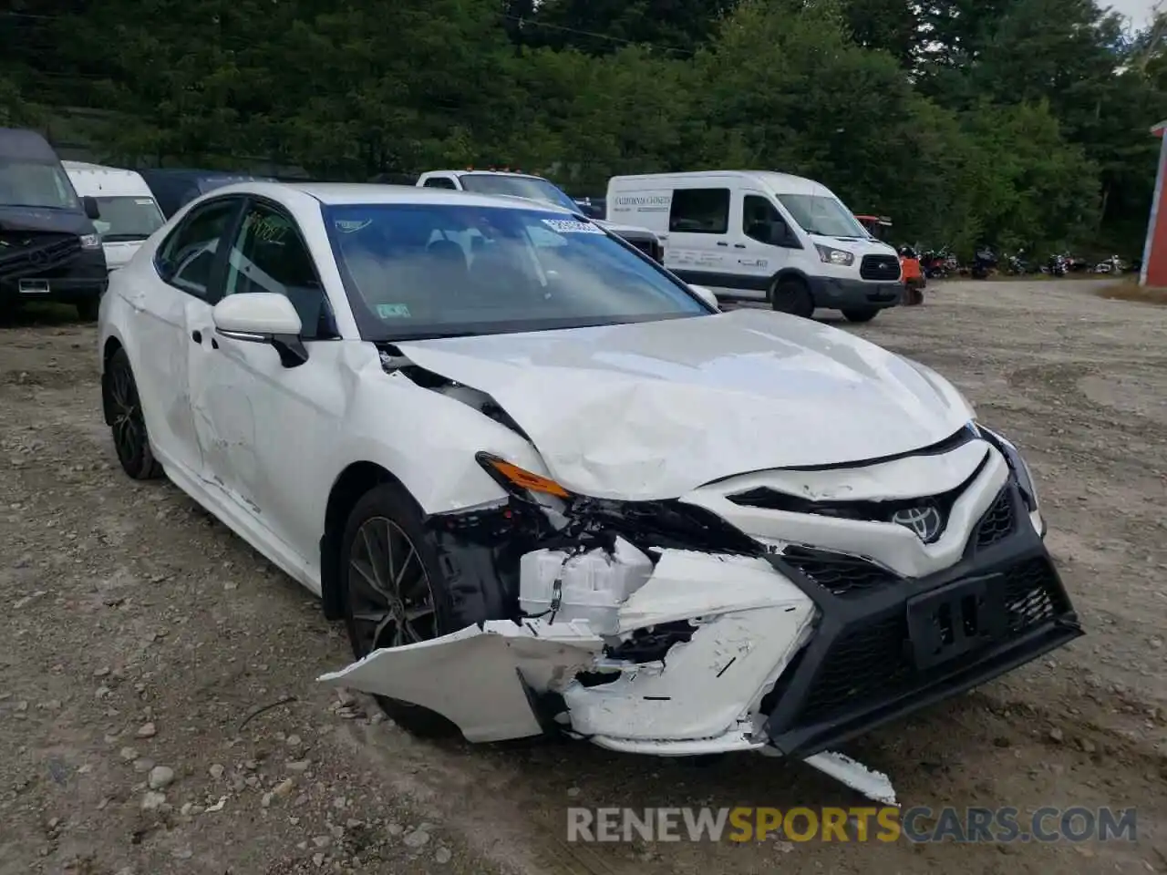 1 Photograph of a damaged car 4T1G11BK8NU069465 TOYOTA CAMRY 2022