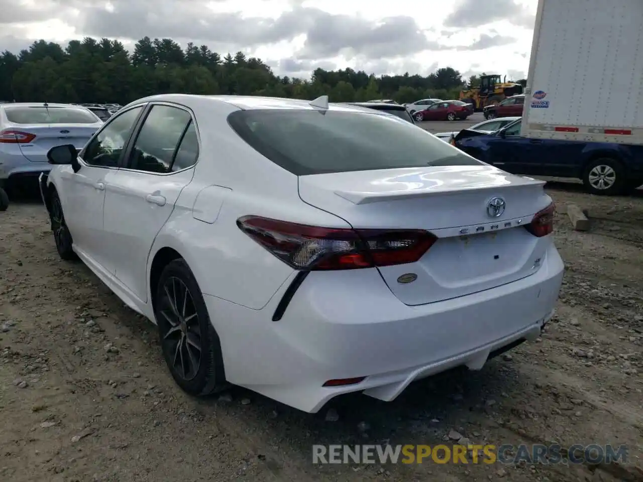 3 Photograph of a damaged car 4T1G11BK8NU069465 TOYOTA CAMRY 2022