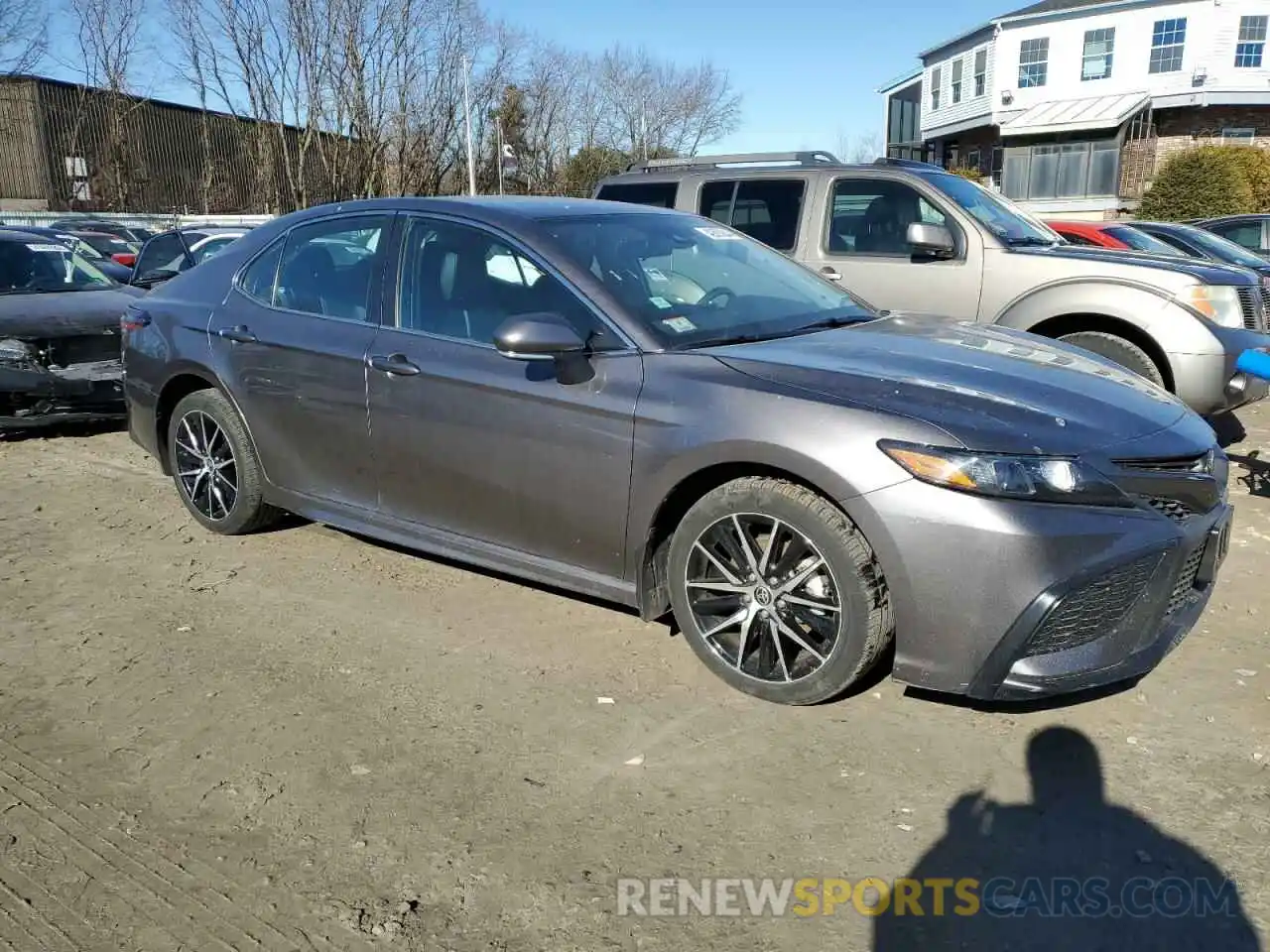 4 Photograph of a damaged car 4T1G11BK9NU068907 TOYOTA CAMRY 2022