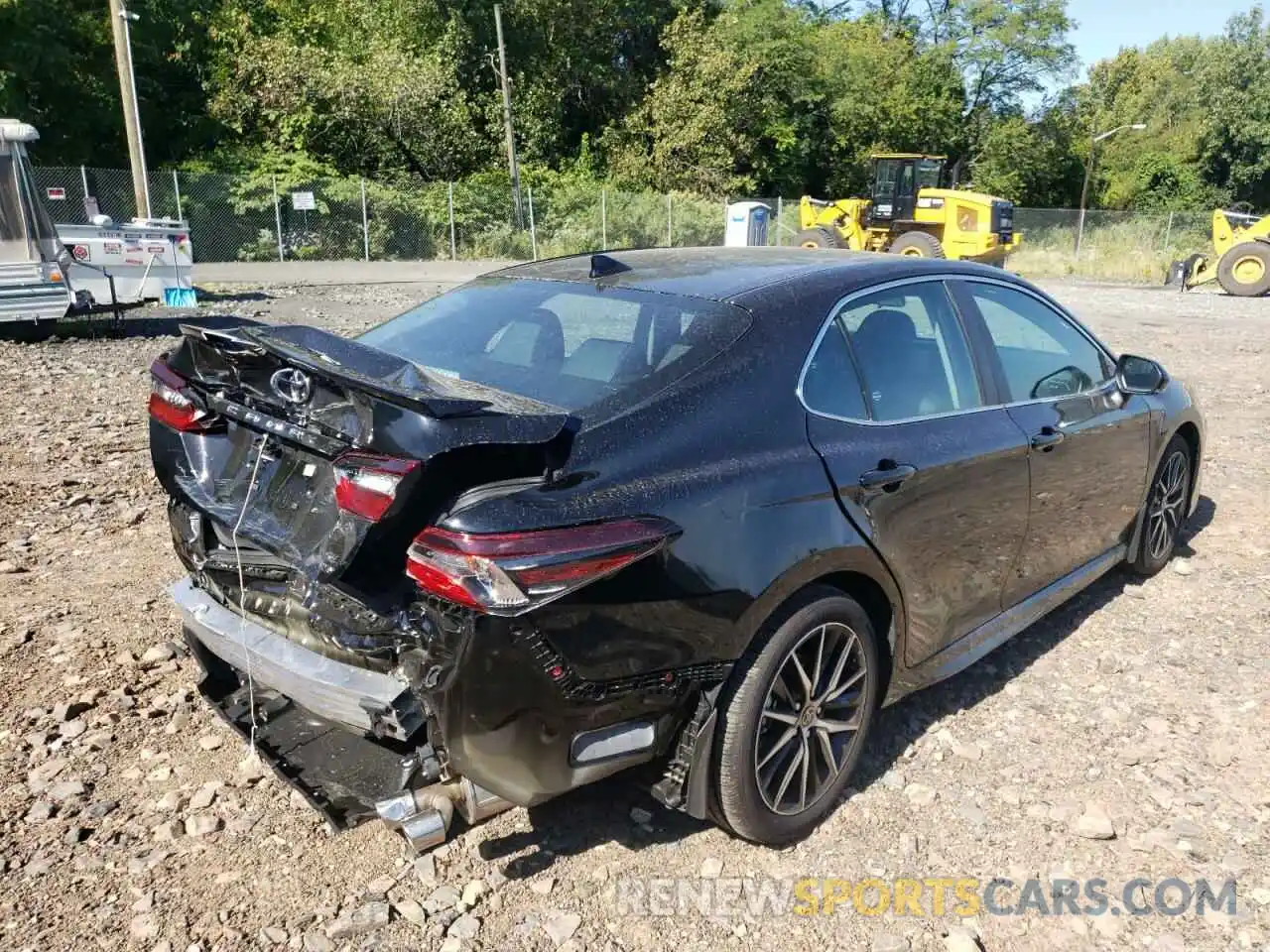 4 Photograph of a damaged car 4T1G11BKXNU069354 TOYOTA CAMRY 2022