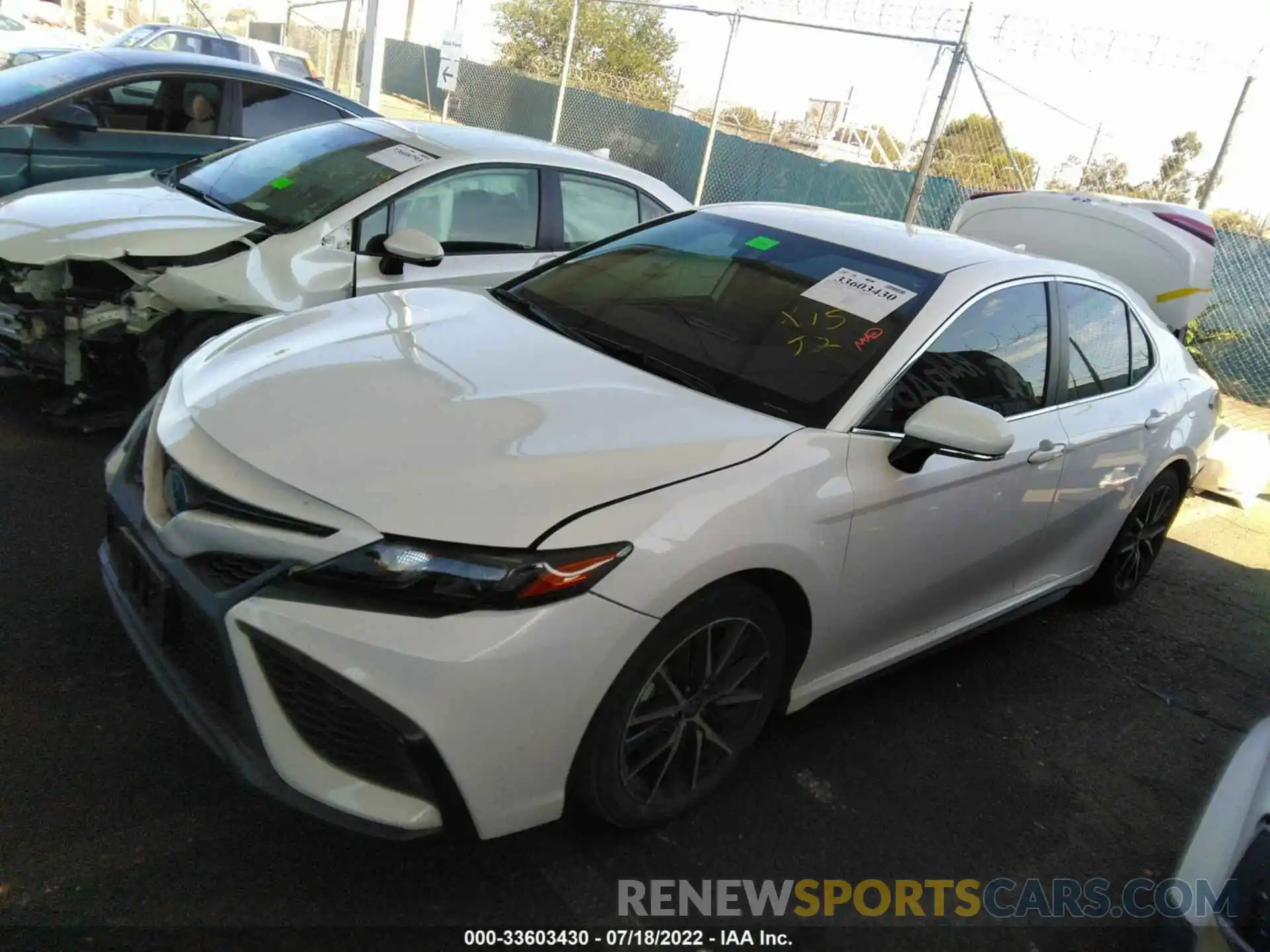 2 Photograph of a damaged car 4T1G31AK1NU581001 TOYOTA CAMRY 2022