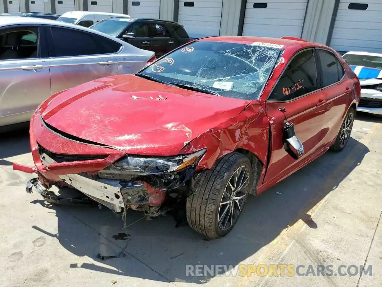 2 Photograph of a damaged car 4T1G31AK3NU039396 TOYOTA CAMRY 2022