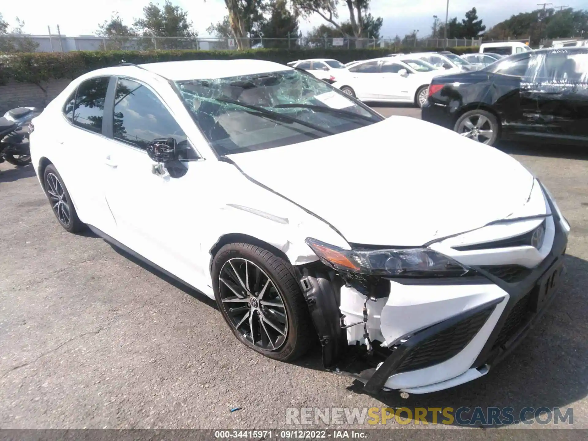 1 Photograph of a damaged car 4T1G31AK3NU581064 TOYOTA CAMRY 2022