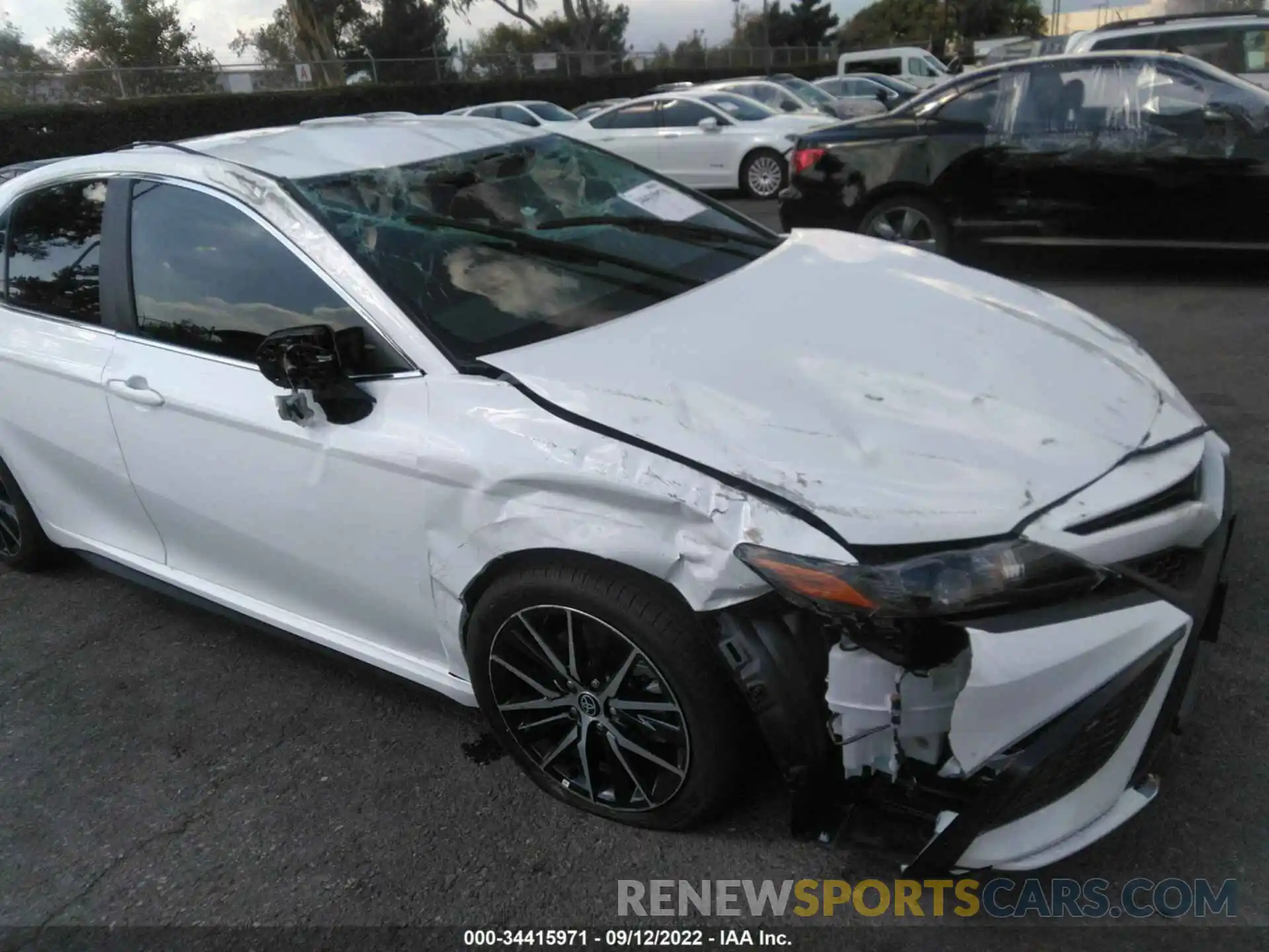 6 Photograph of a damaged car 4T1G31AK3NU581064 TOYOTA CAMRY 2022