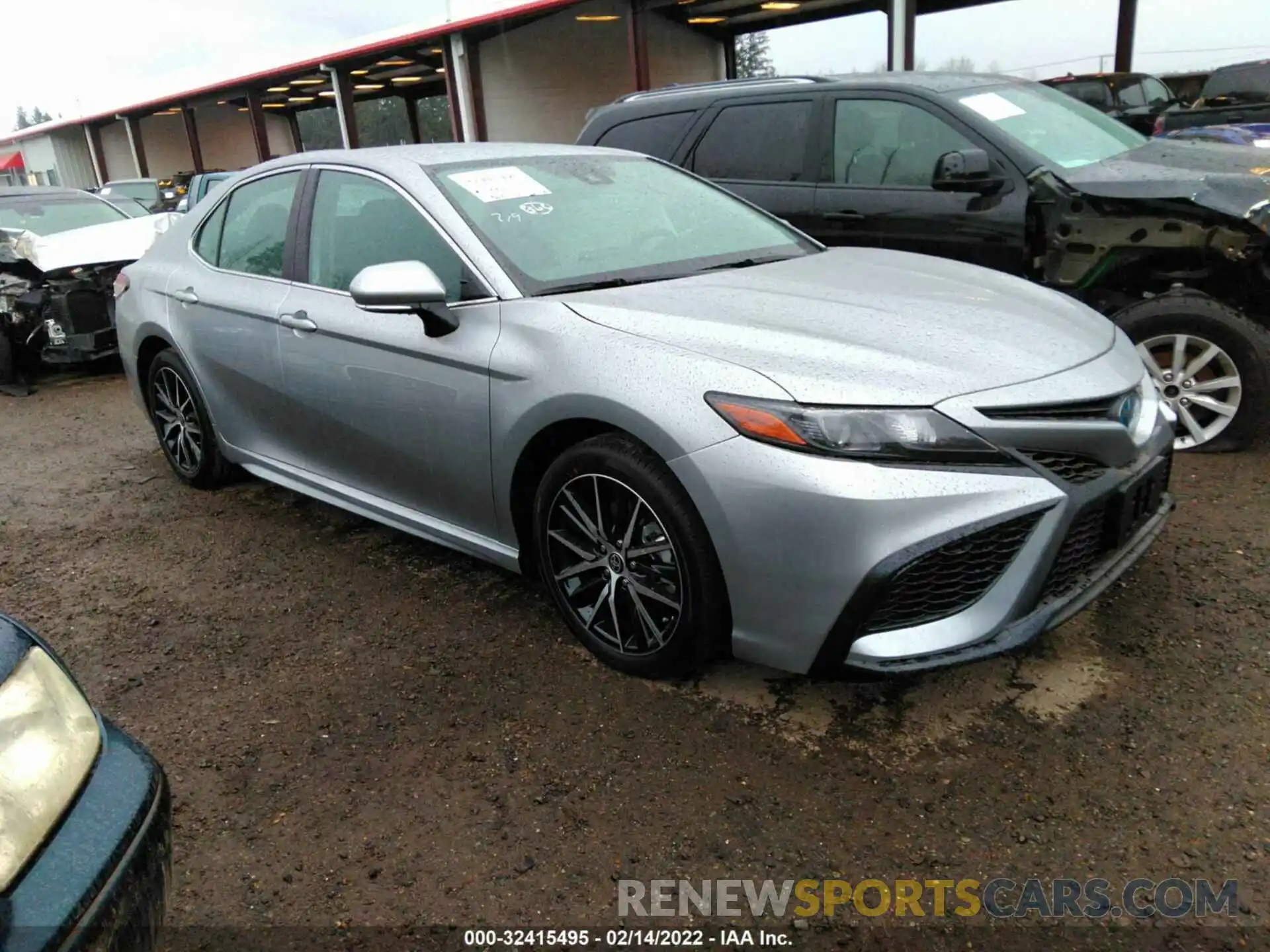 1 Photograph of a damaged car 4T1G31AK3NU581825 TOYOTA CAMRY 2022