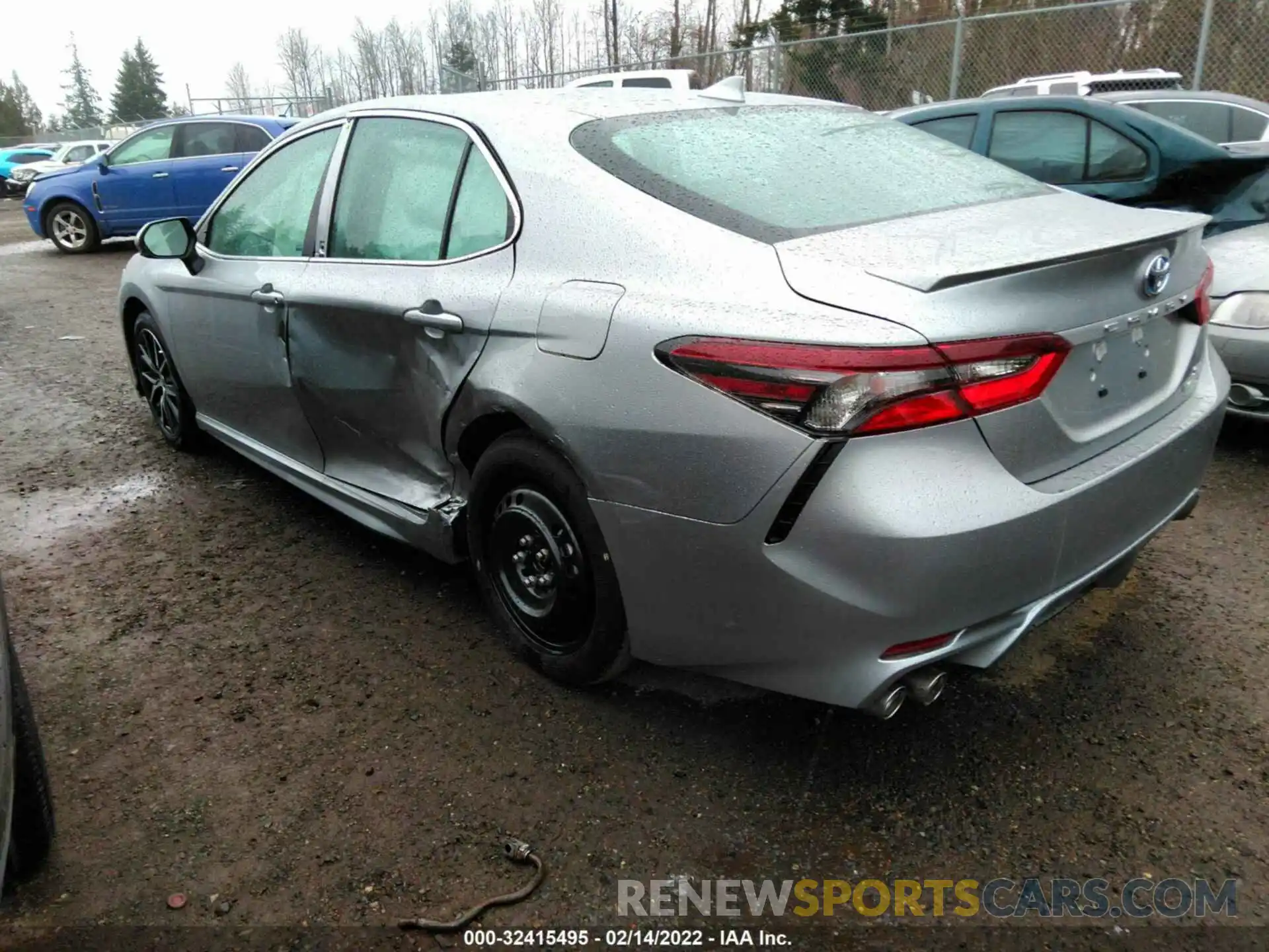 3 Photograph of a damaged car 4T1G31AK3NU581825 TOYOTA CAMRY 2022