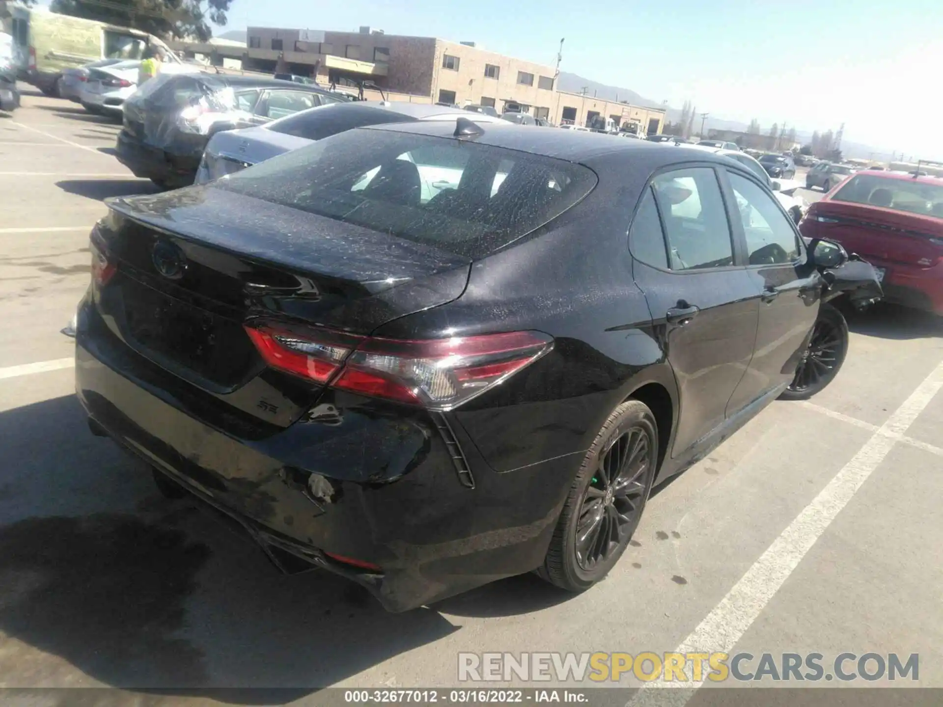 4 Photograph of a damaged car 4T1G31AK4NU032876 TOYOTA CAMRY 2022