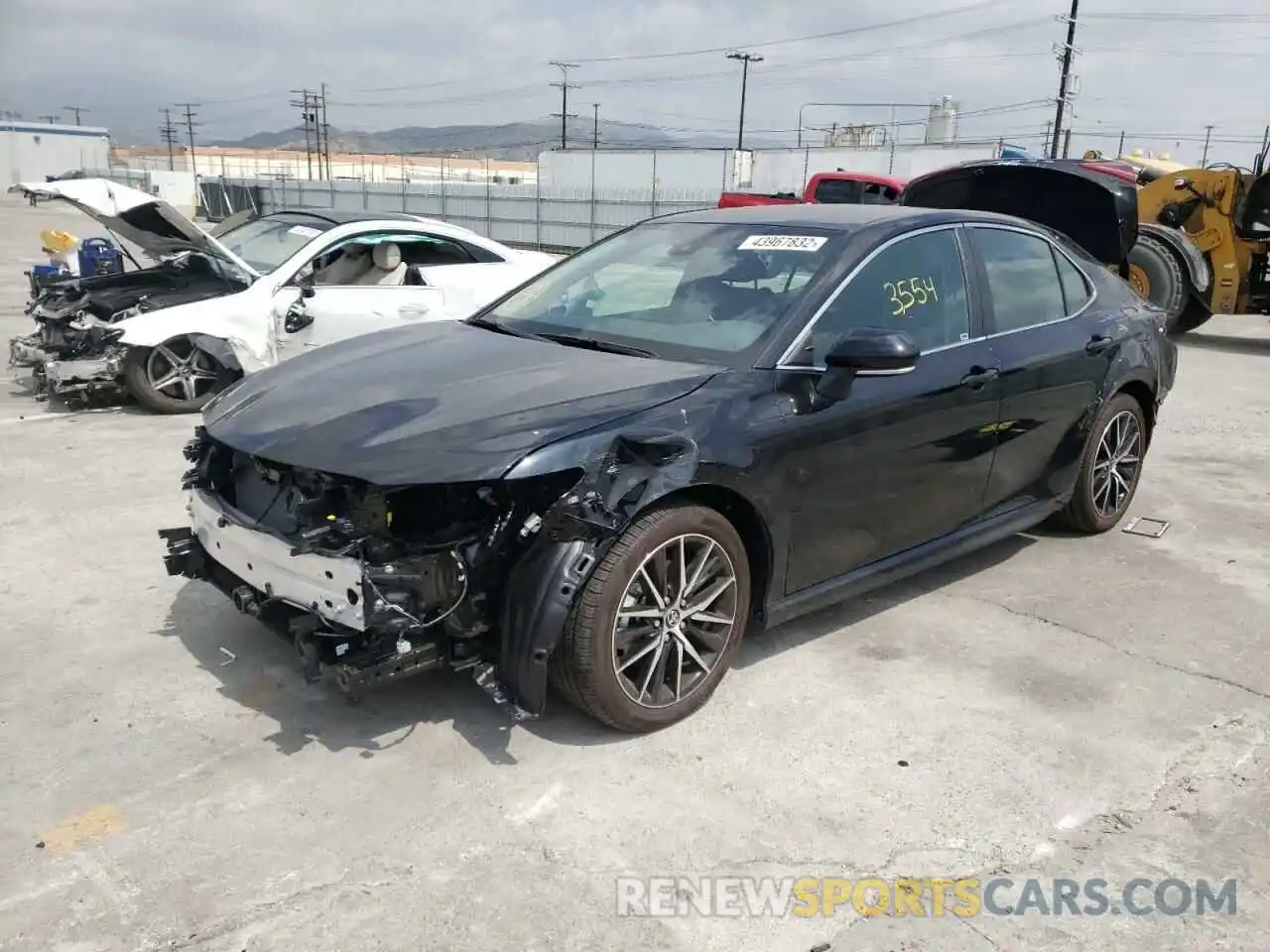 2 Photograph of a damaged car 4T1G31AK7NU580113 TOYOTA CAMRY 2022