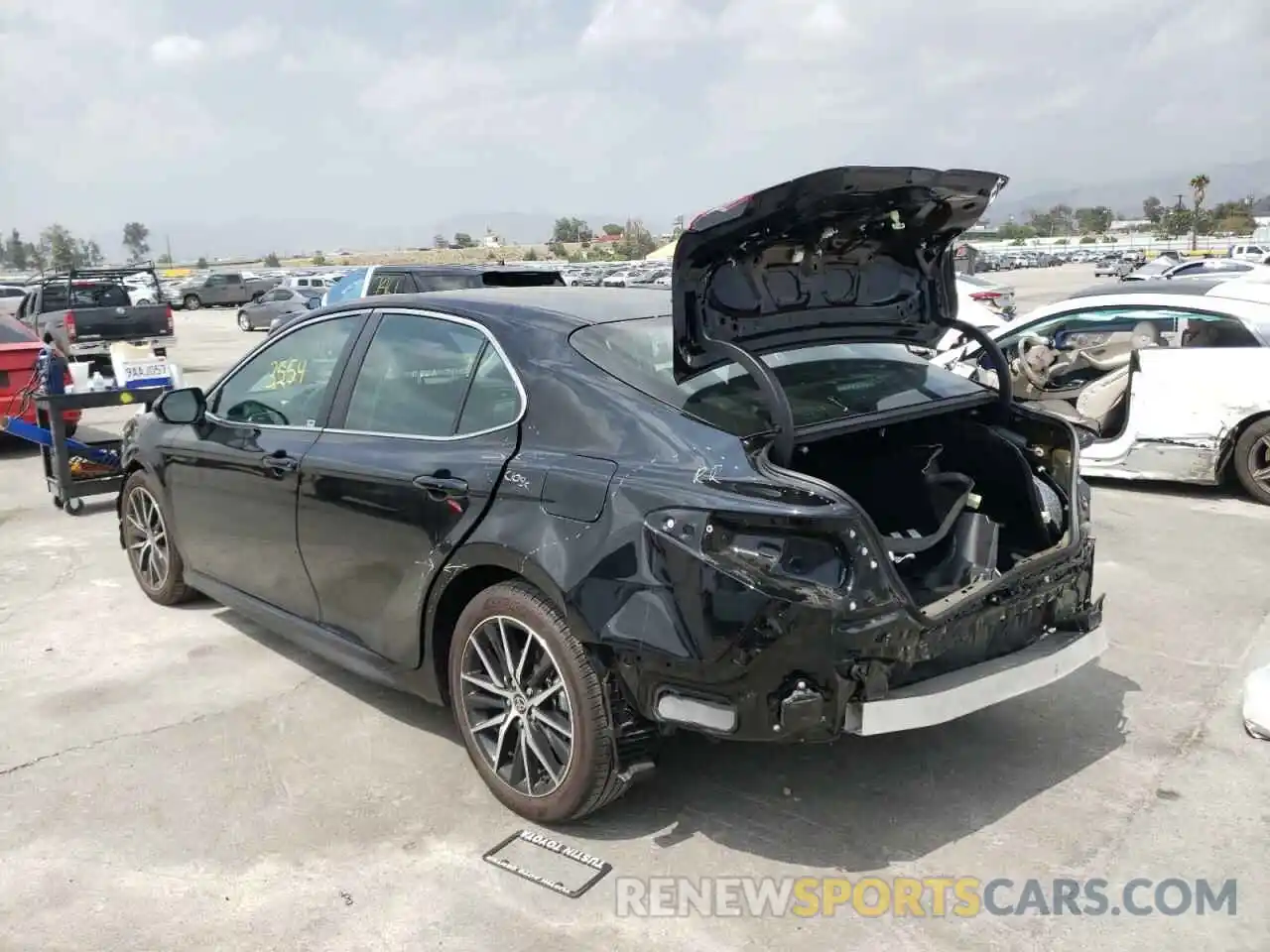 3 Photograph of a damaged car 4T1G31AK7NU580113 TOYOTA CAMRY 2022