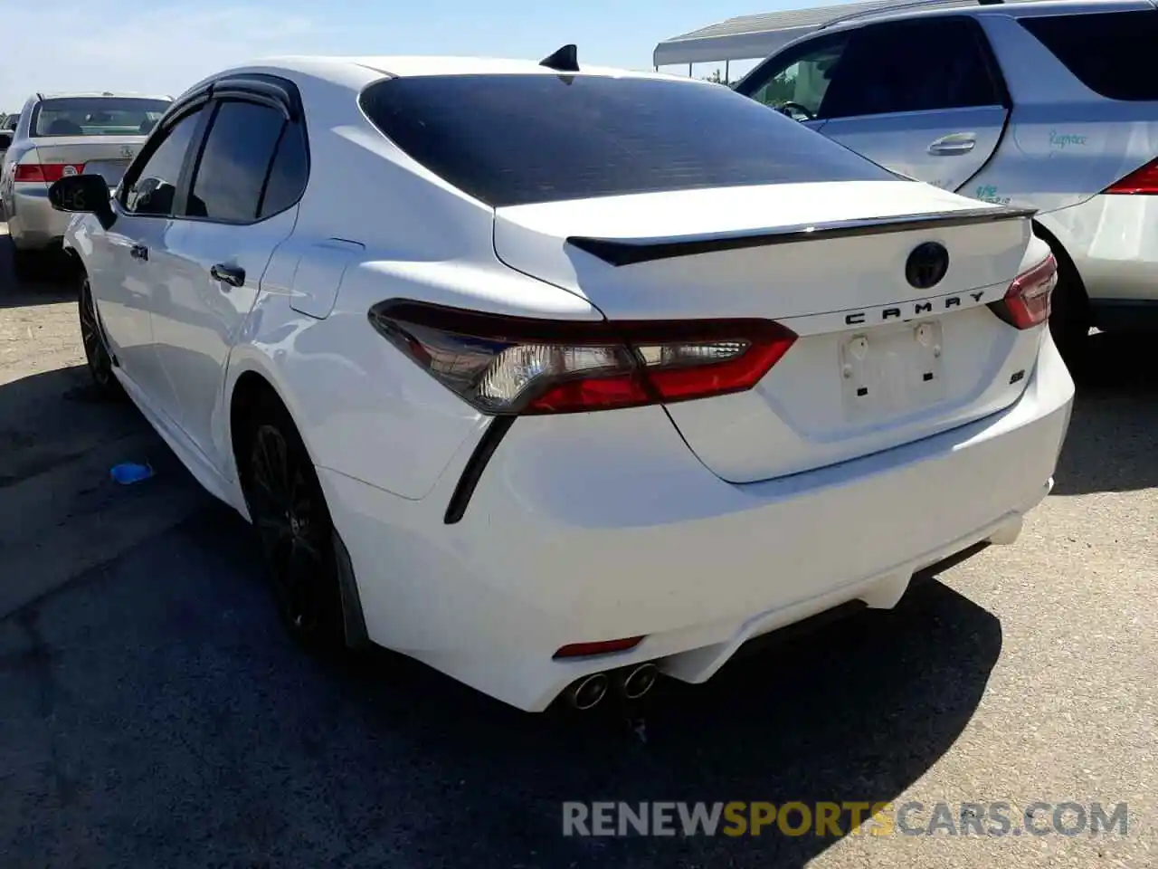 3 Photograph of a damaged car 4T1G31AKXNU033692 TOYOTA CAMRY 2022