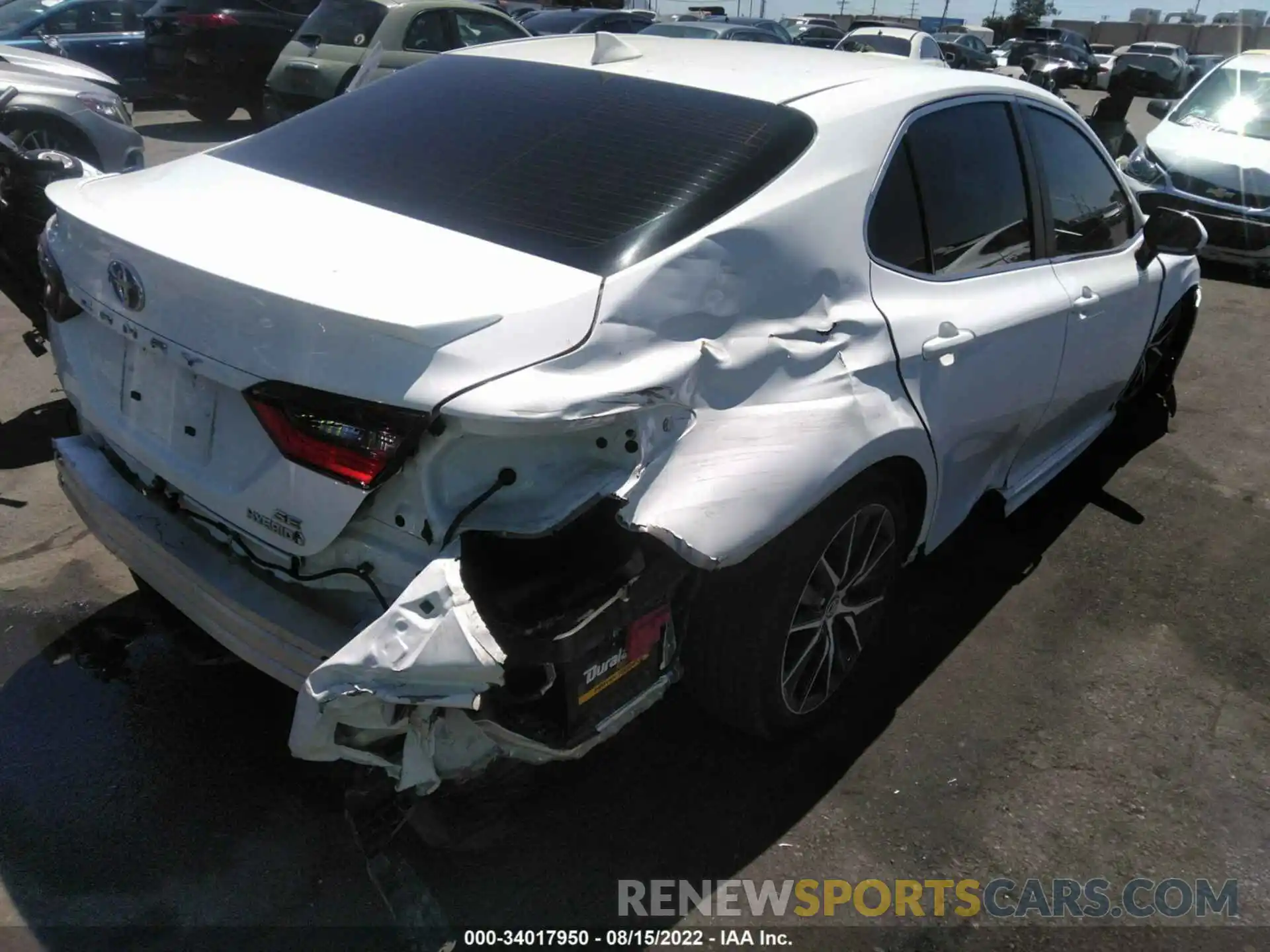 4 Photograph of a damaged car 4T1G31AKXNU583913 TOYOTA CAMRY 2022