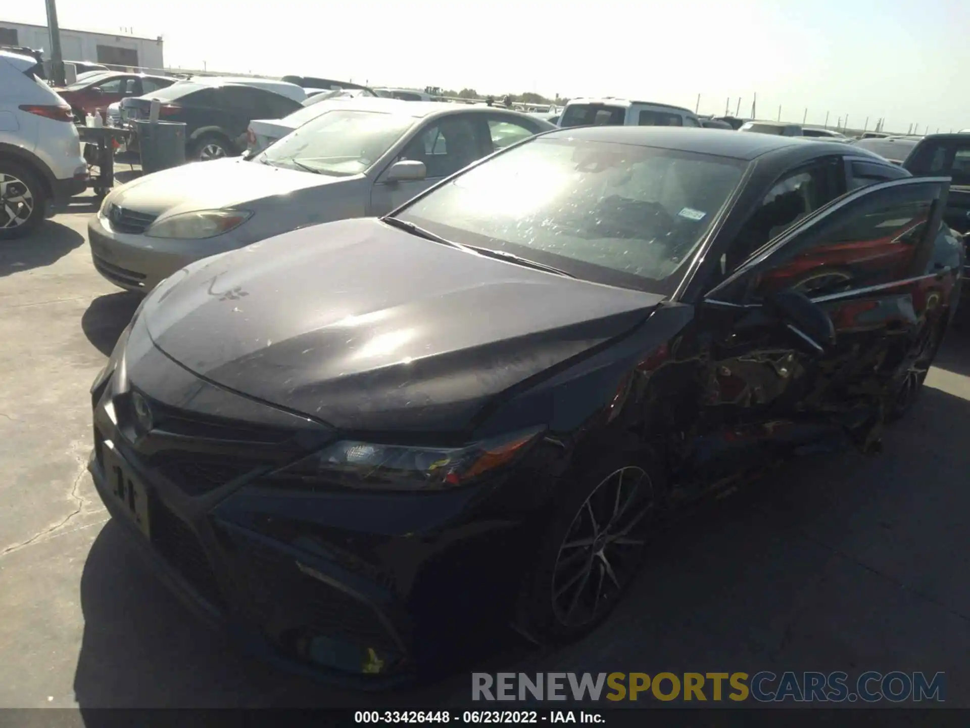 2 Photograph of a damaged car 4T1G31AKXNU589551 TOYOTA CAMRY 2022