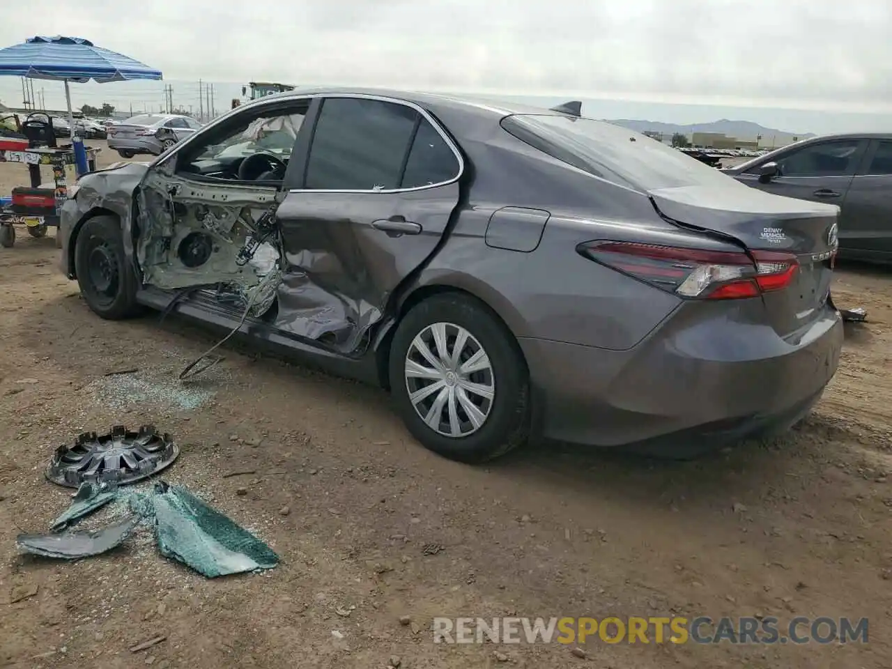 2 Photograph of a damaged car 4T1H31AK1NU572139 TOYOTA CAMRY 2022