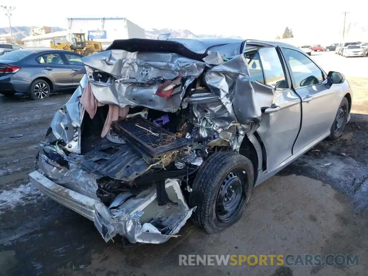 4 Photograph of a damaged car 4T1H31AK5NU574136 TOYOTA CAMRY 2022