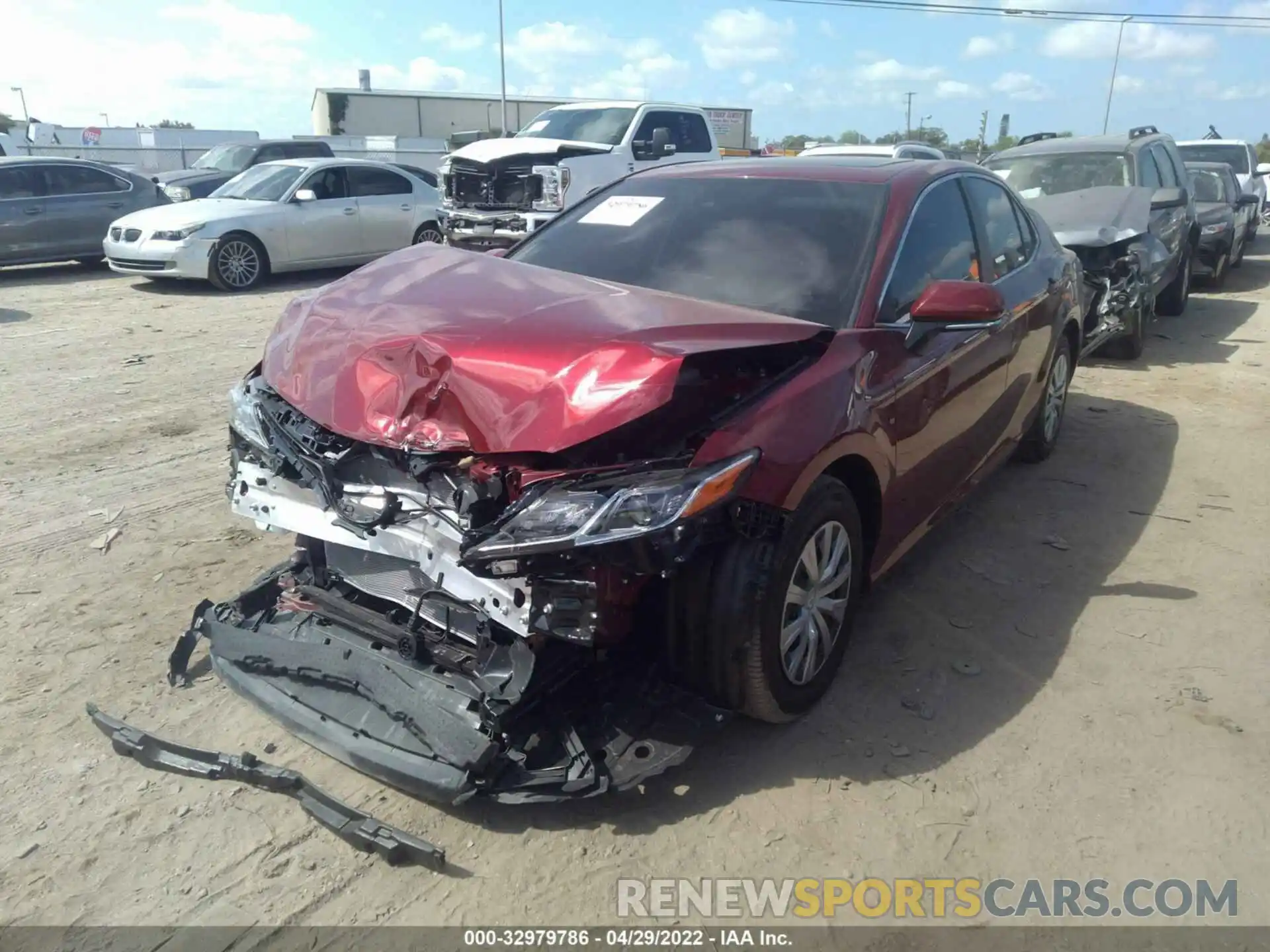 2 Photograph of a damaged car 4T1H31AK5NU588103 TOYOTA CAMRY 2022