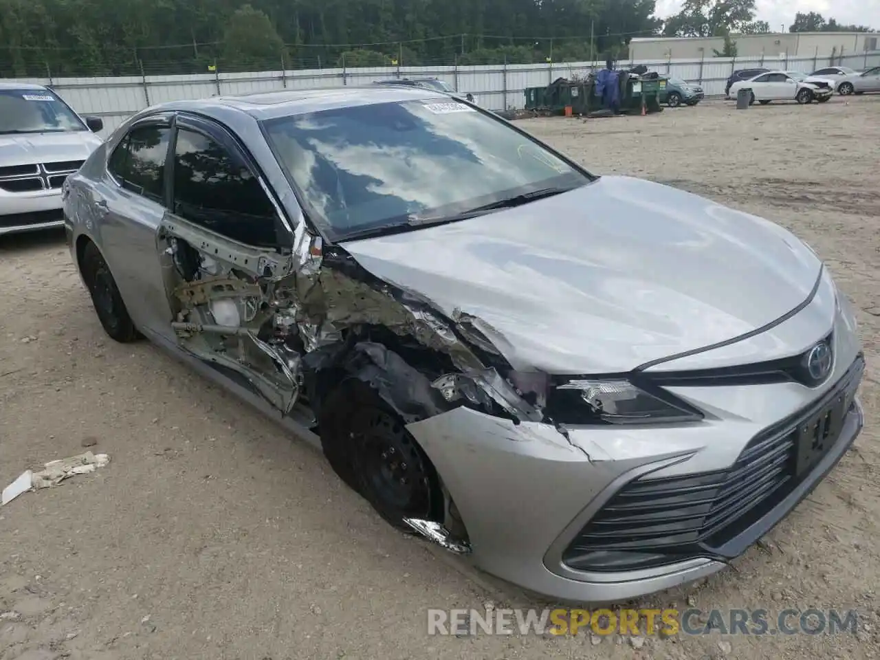 1 Photograph of a damaged car 4T1H31AKXNU573807 TOYOTA CAMRY 2022