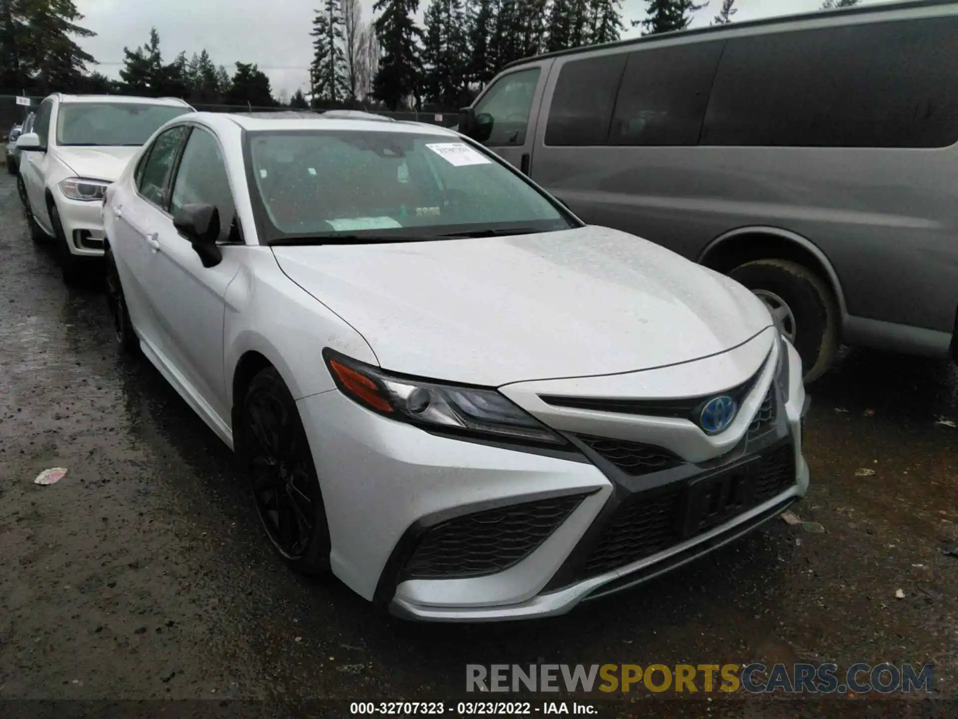 1 Photograph of a damaged car 4T1K31AK2NU570941 TOYOTA CAMRY 2022