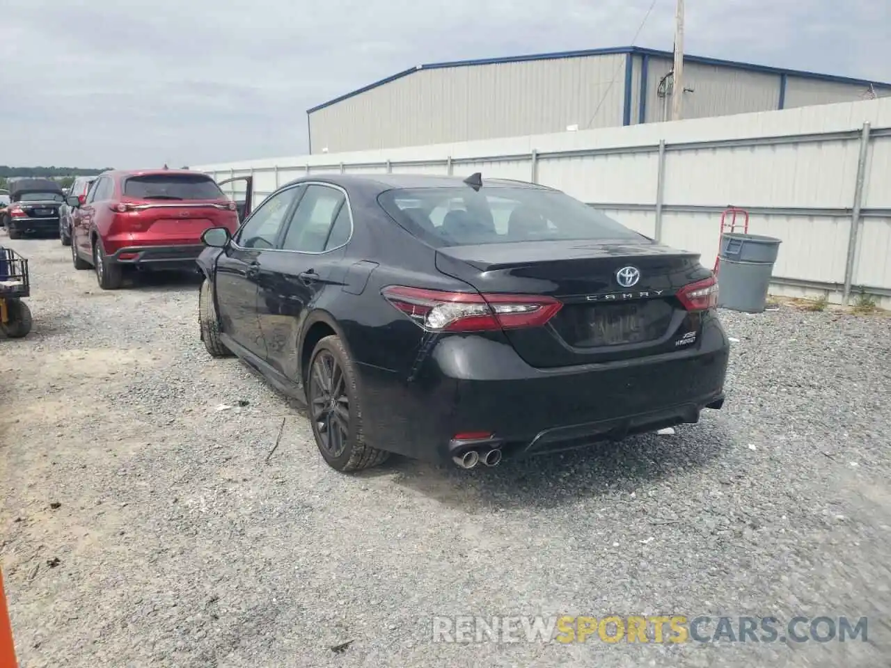 3 Photograph of a damaged car 4T1K31AK2NU571555 TOYOTA CAMRY 2022