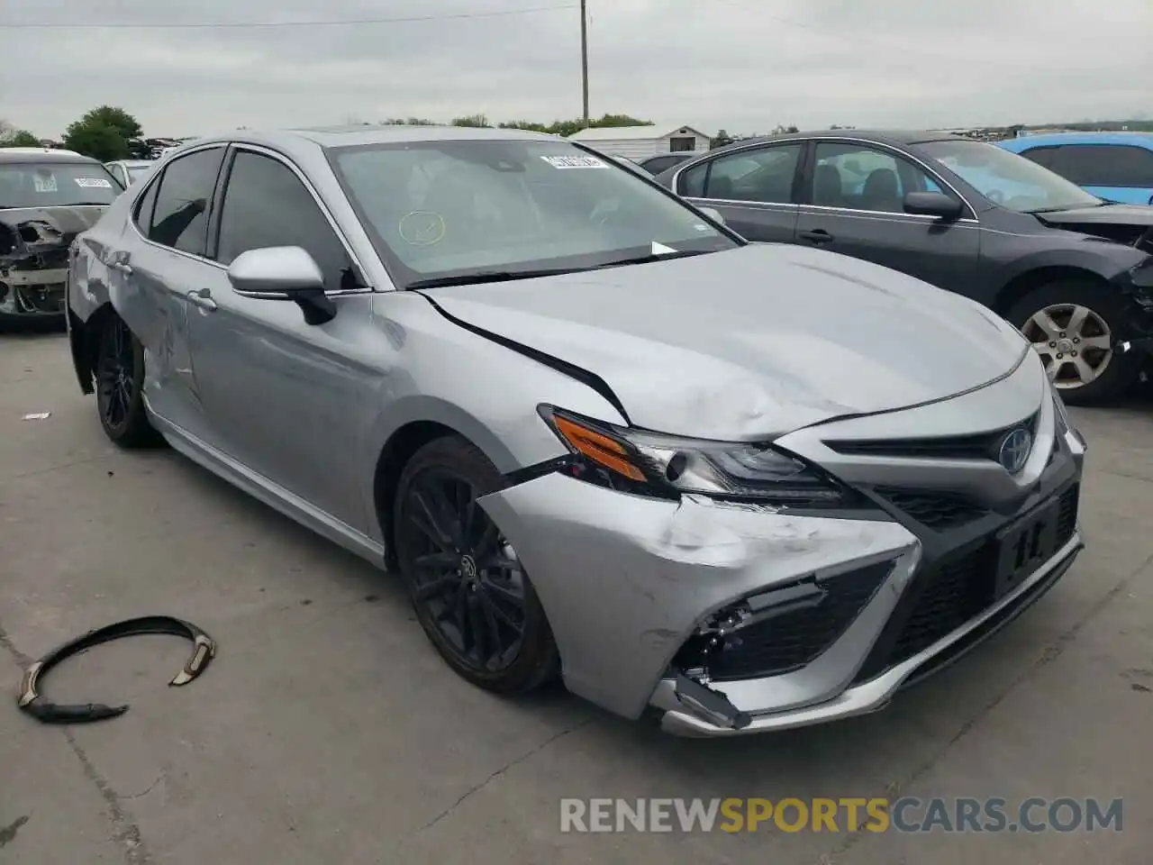 1 Photograph of a damaged car 4T1K31AK2NU582524 TOYOTA CAMRY 2022