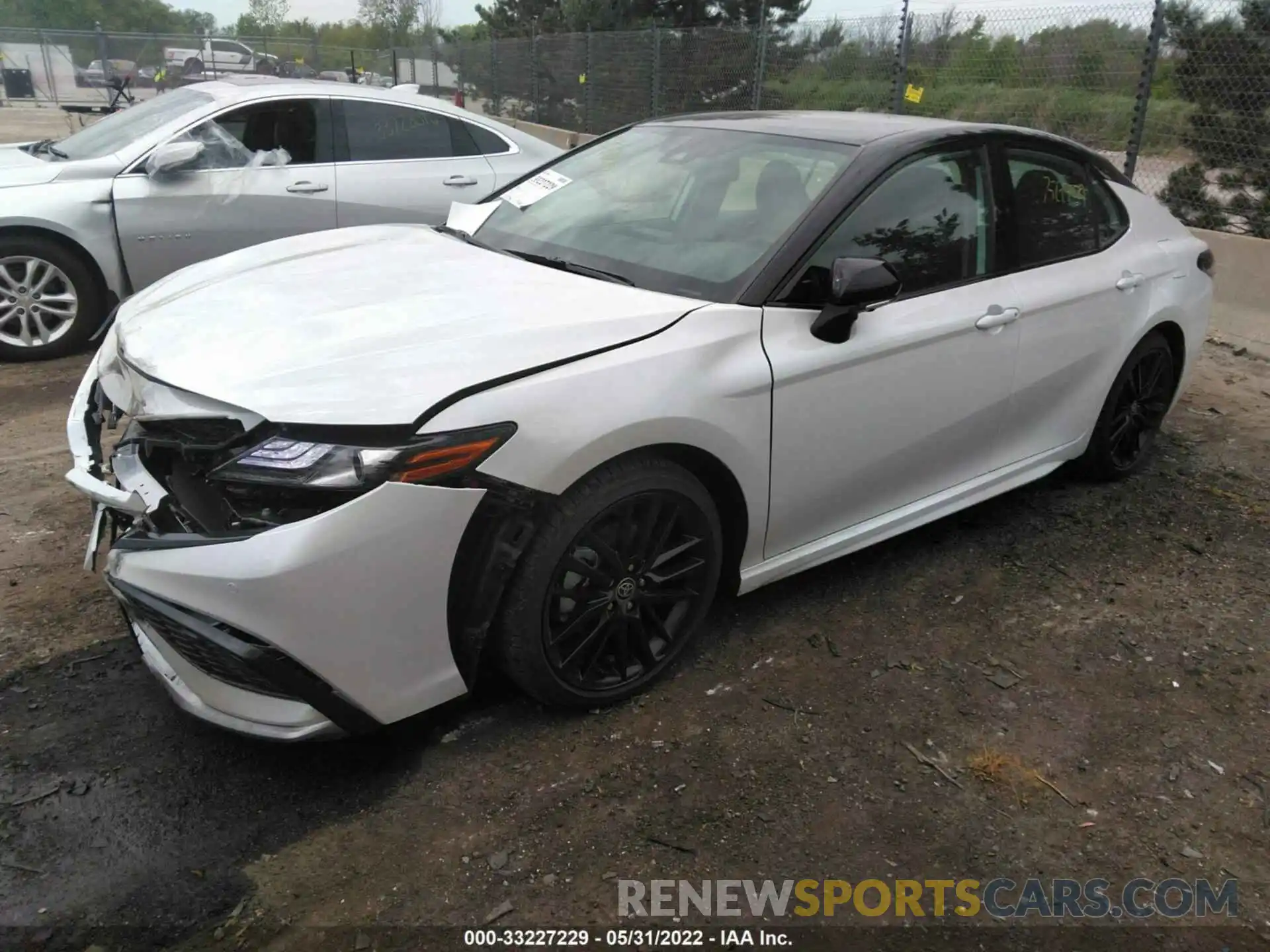 2 Photograph of a damaged car 4T1K31AK6NU036051 TOYOTA CAMRY 2022