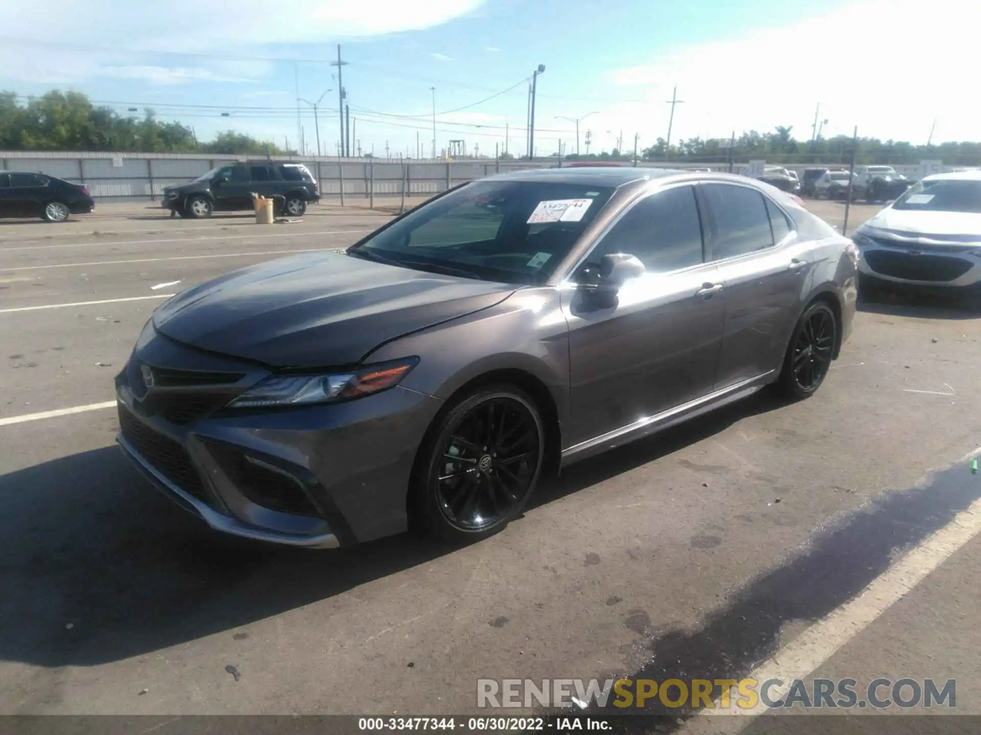 2 Photograph of a damaged car 4T1K31AK7NU573138 TOYOTA CAMRY 2022